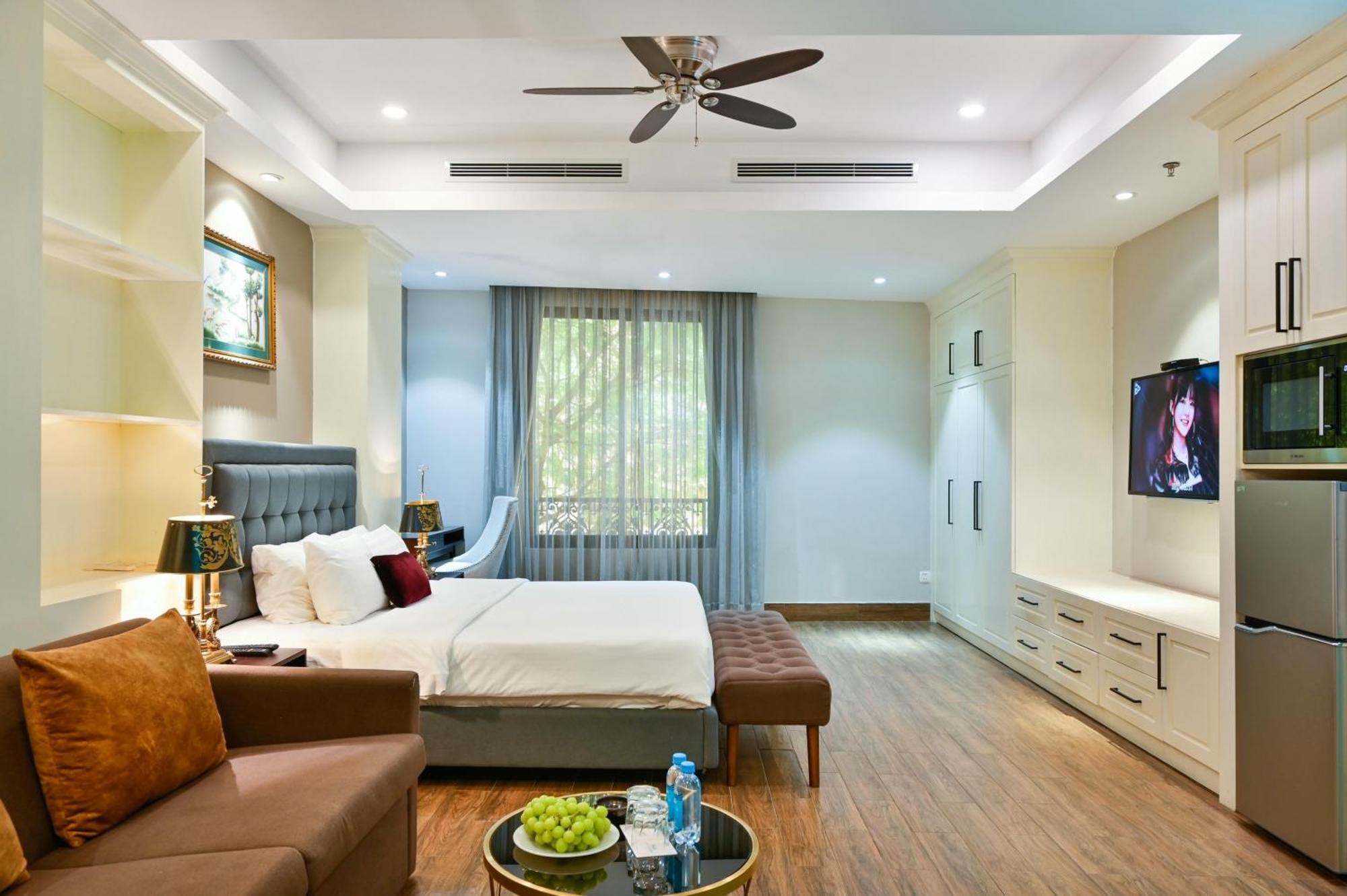 California Saigon & Rooftop Pool 3* Ho Chi Minh City