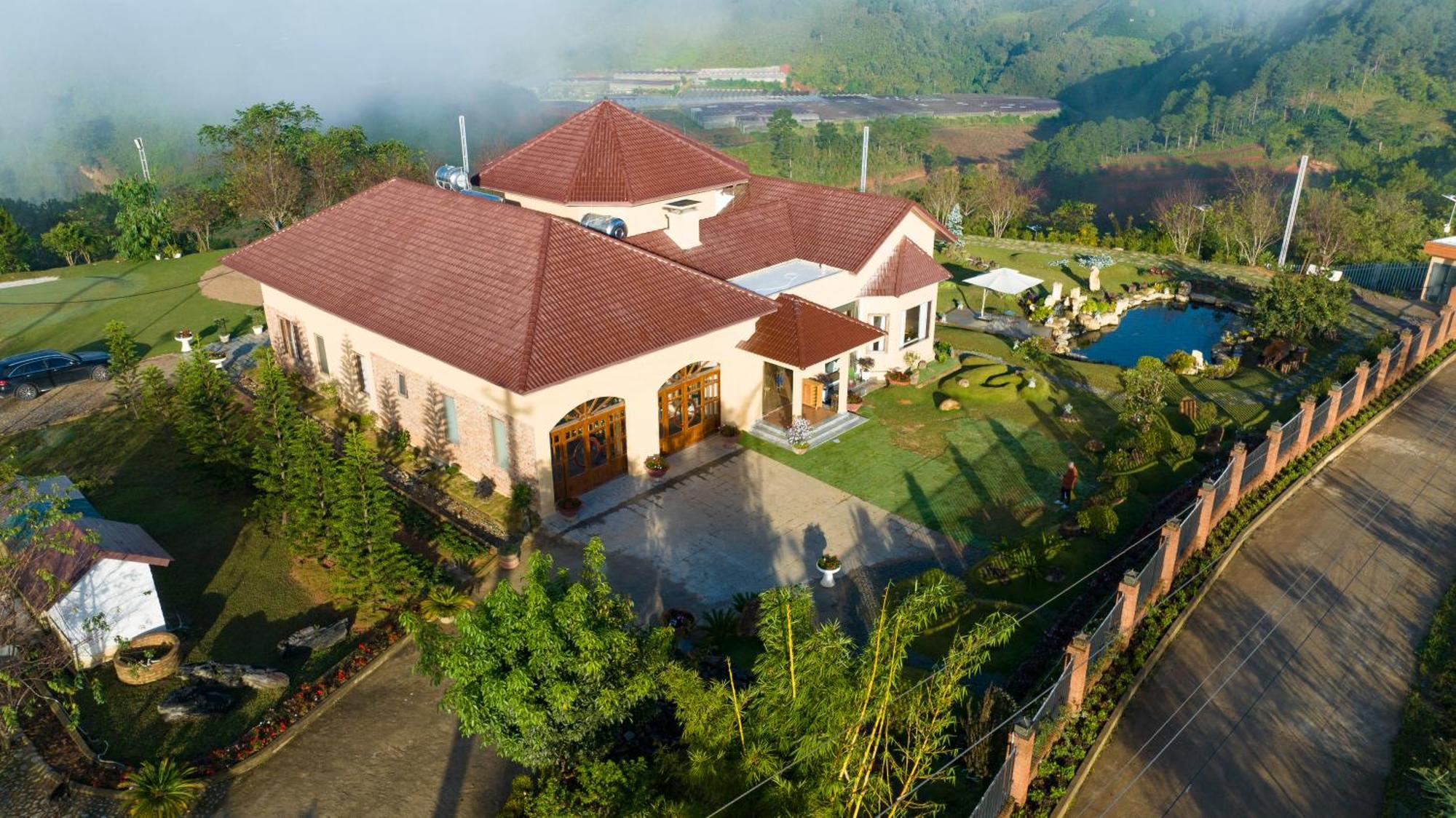 Four Spring & Golfs Resort