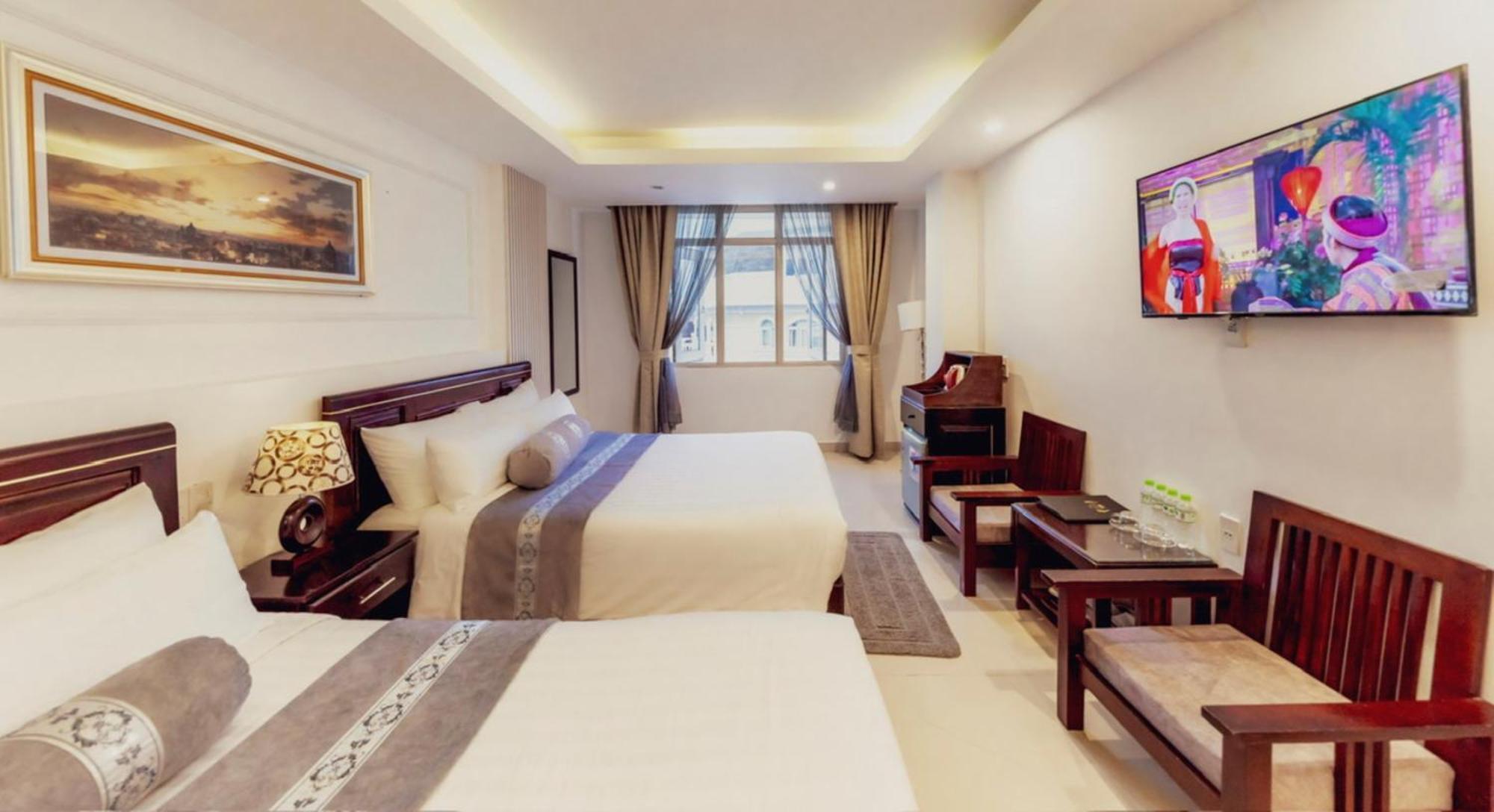 Empress - Sky View Khách sạn 3*