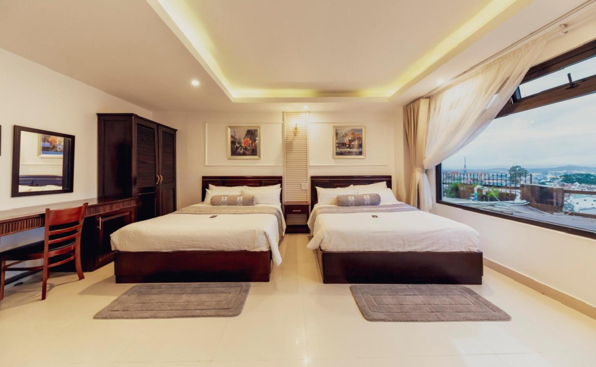 Empress - Sky View Khách sạn 3*