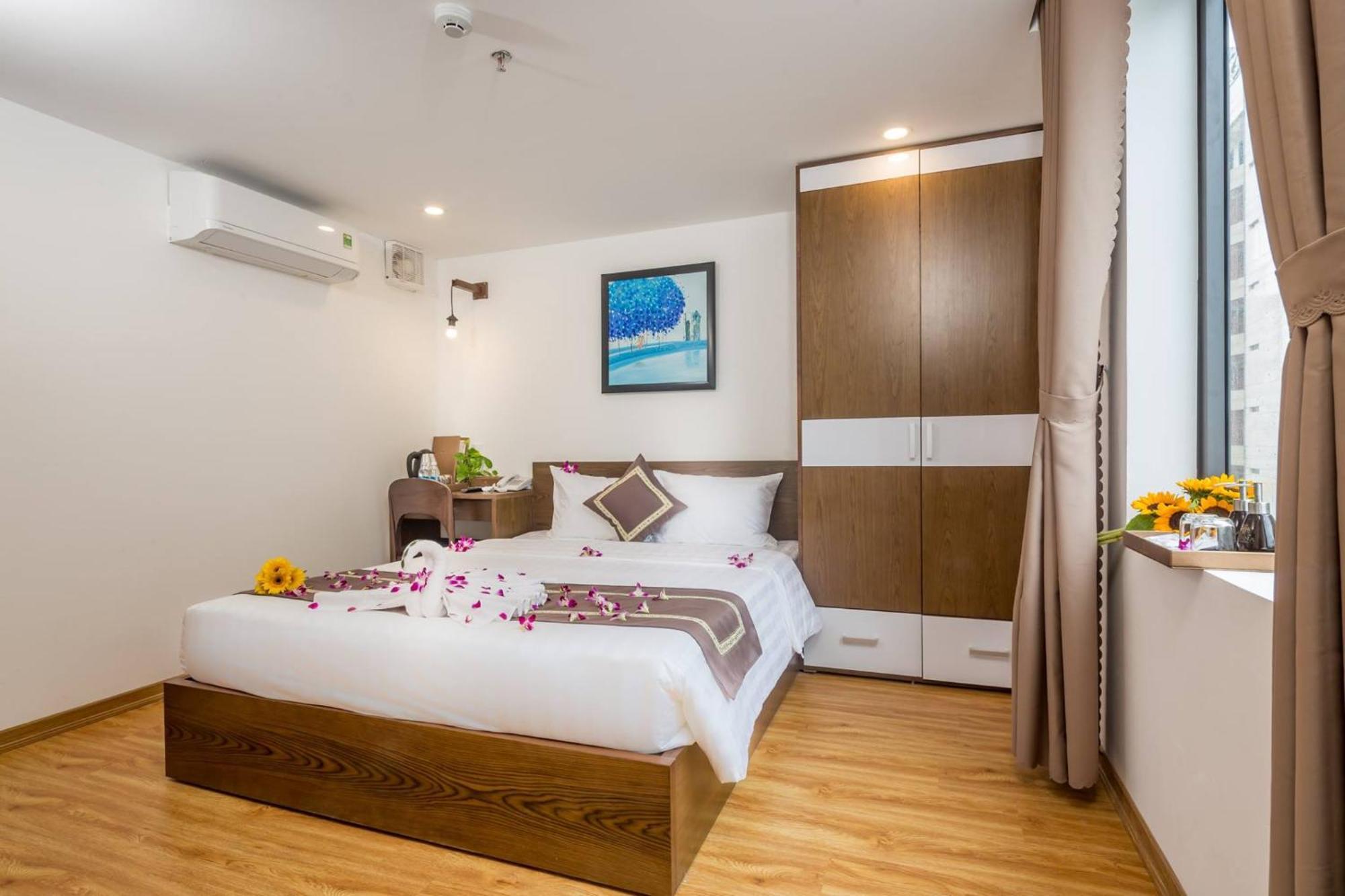 Silana Beachfront & Hotel 2*