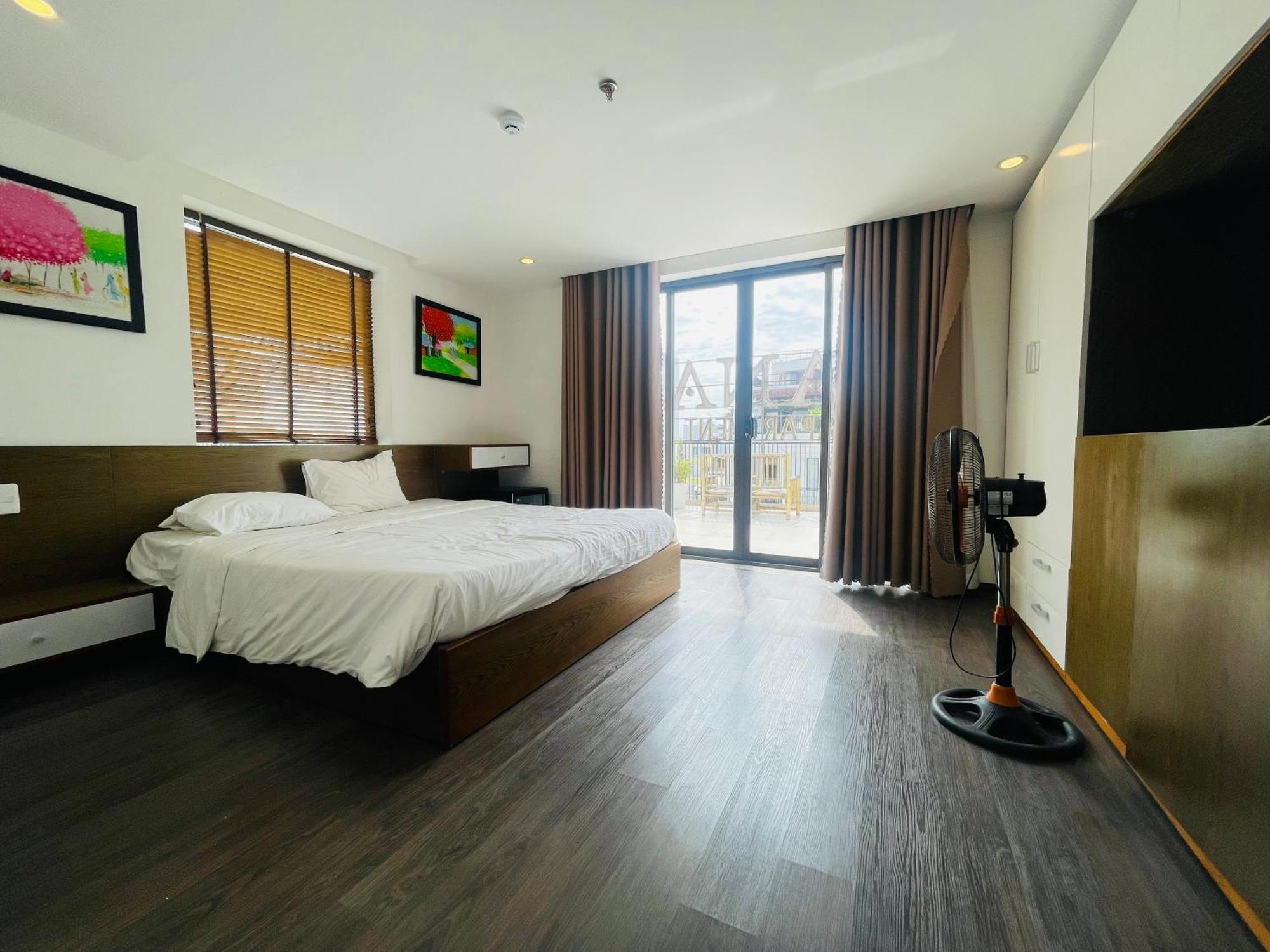 Hotel Silana Beachfront & Da Nang