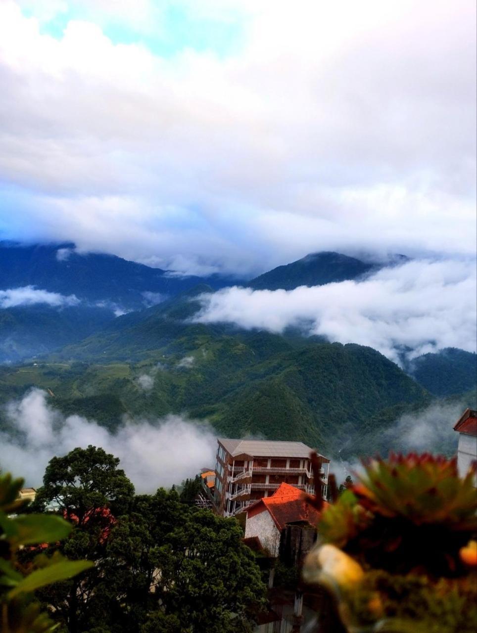 Daun Pisang & Halal Food Homestay Sa Pa