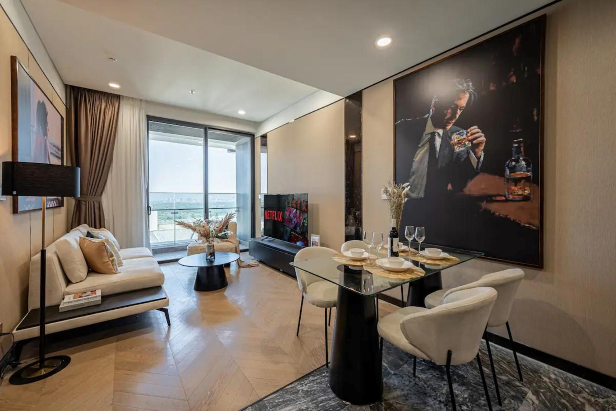 Lumiere Riverside - Luxury District 2 *