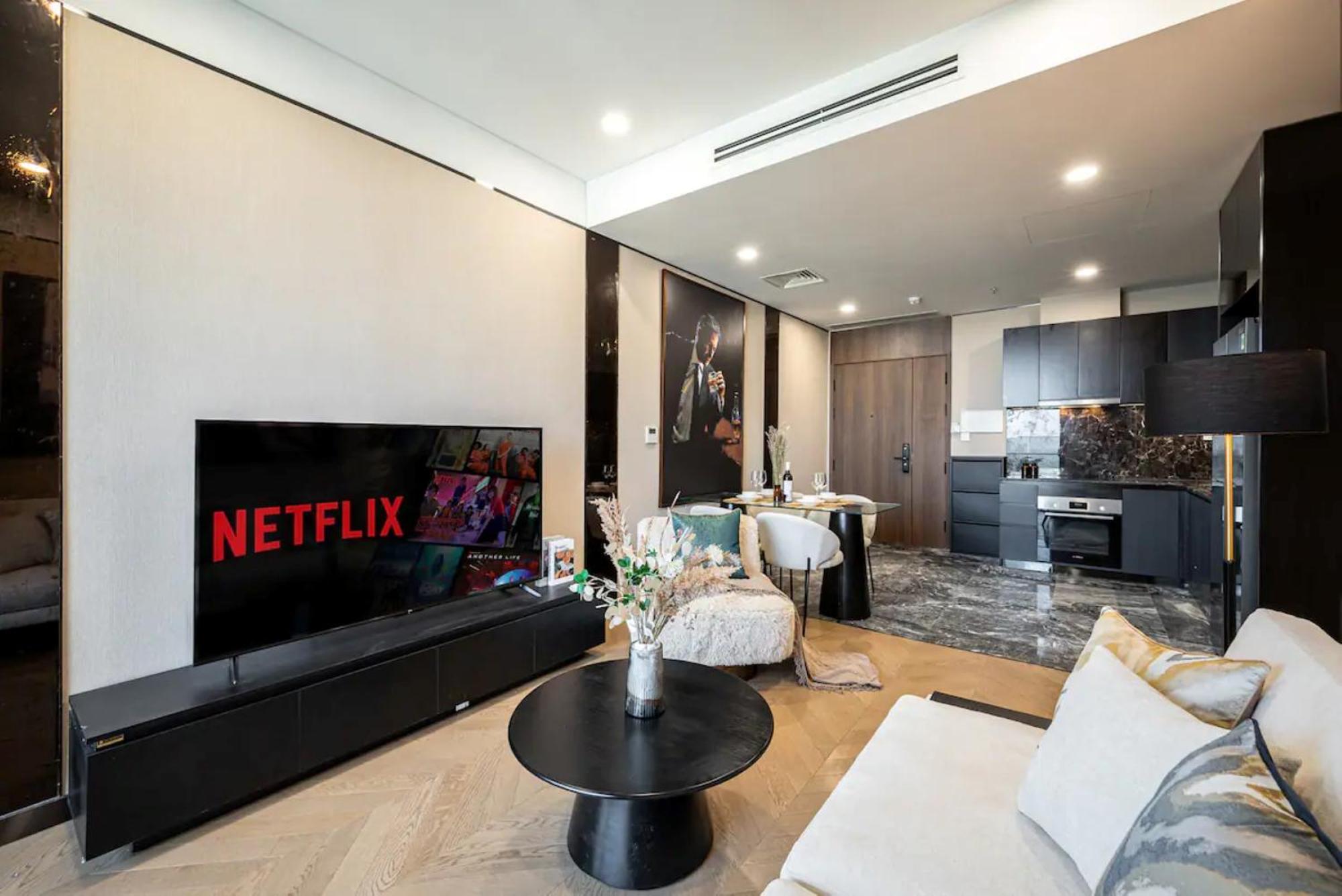 Lumiere Riverside - Luxury District 2 Apartment *