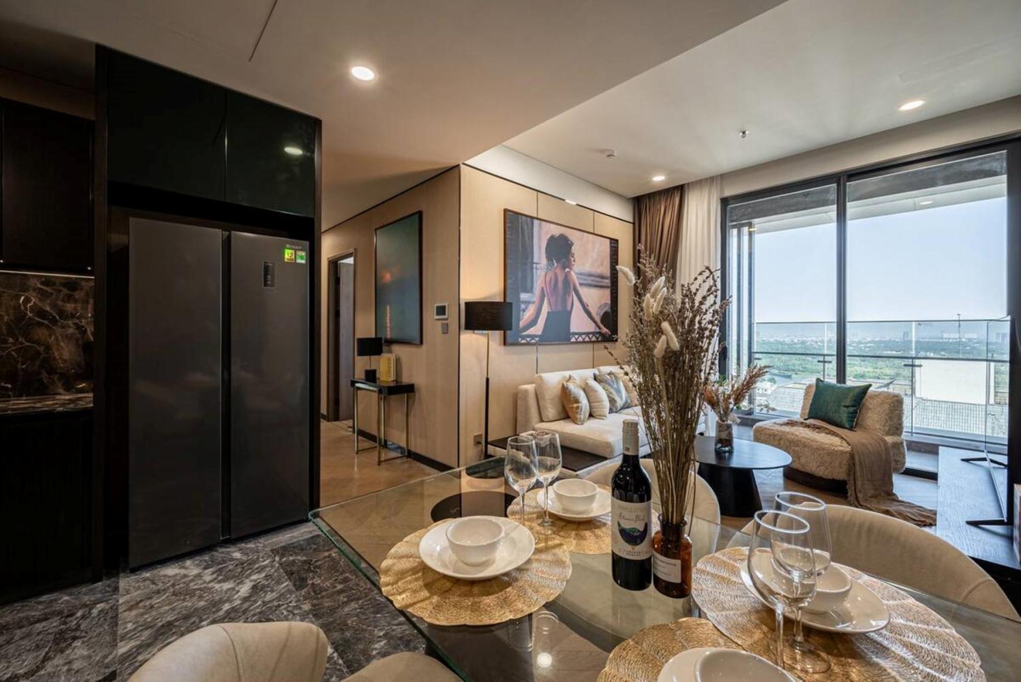 Lumiere Riverside - Luxury District 2 Apartment *