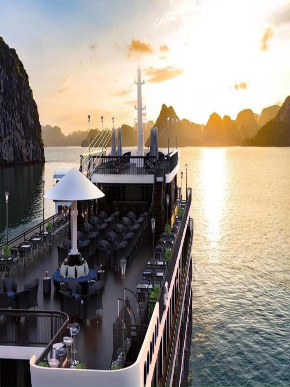 Botel Du Thuyen 5 Sao - Ngu Dem - Vinh - Rit