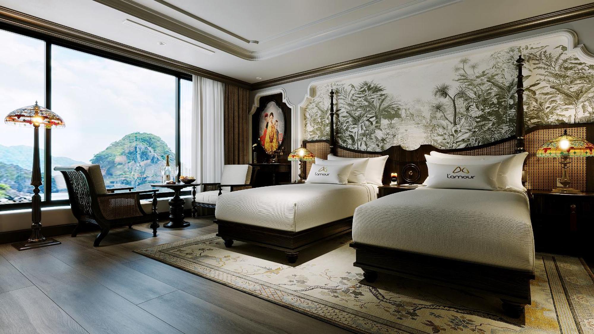 Halong L'amour Cruise Botel 5*