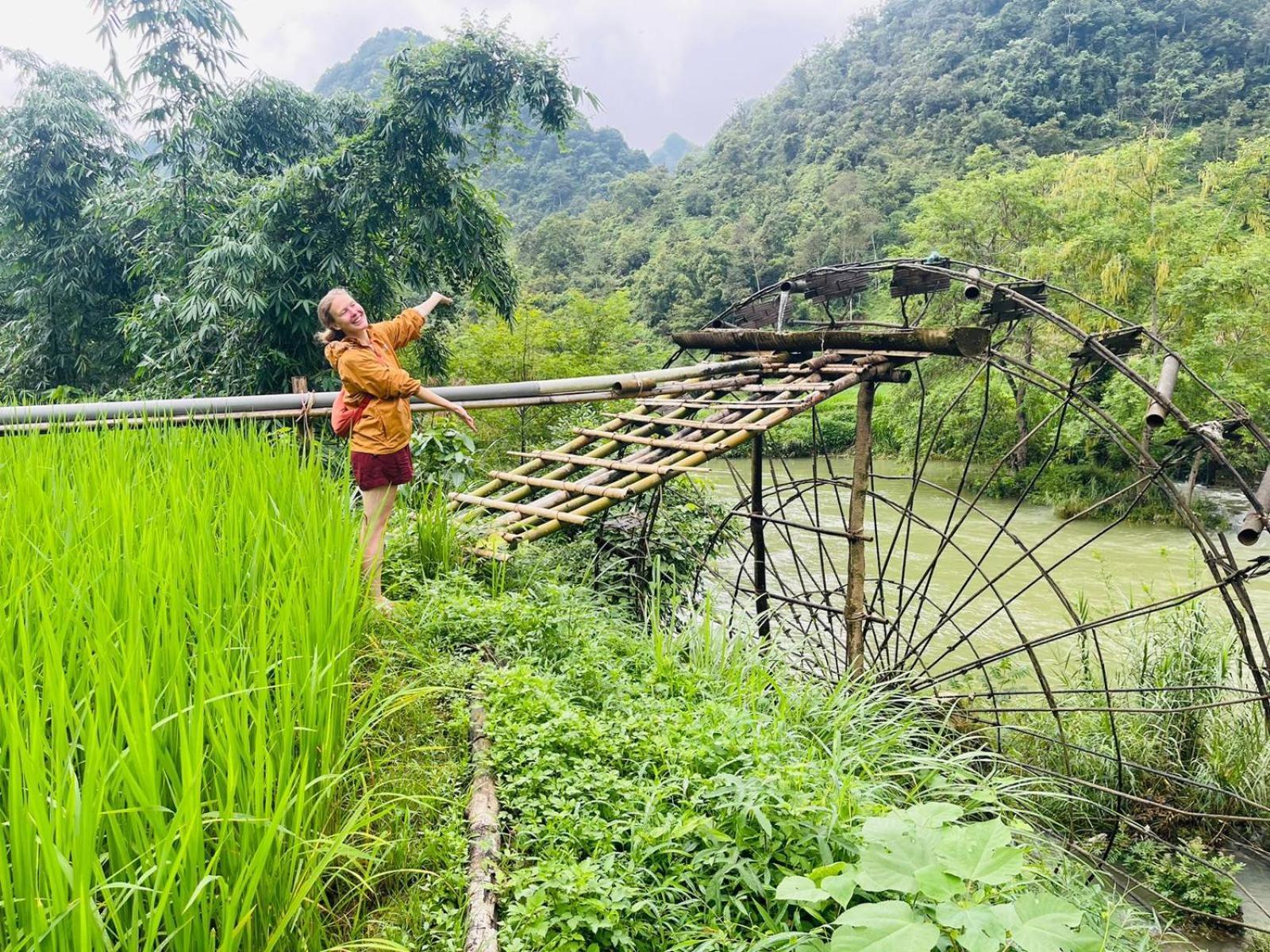Bed & Breakfast Loop Tour Office & - Car - Motorbike - Easy Rider Cao Bang
