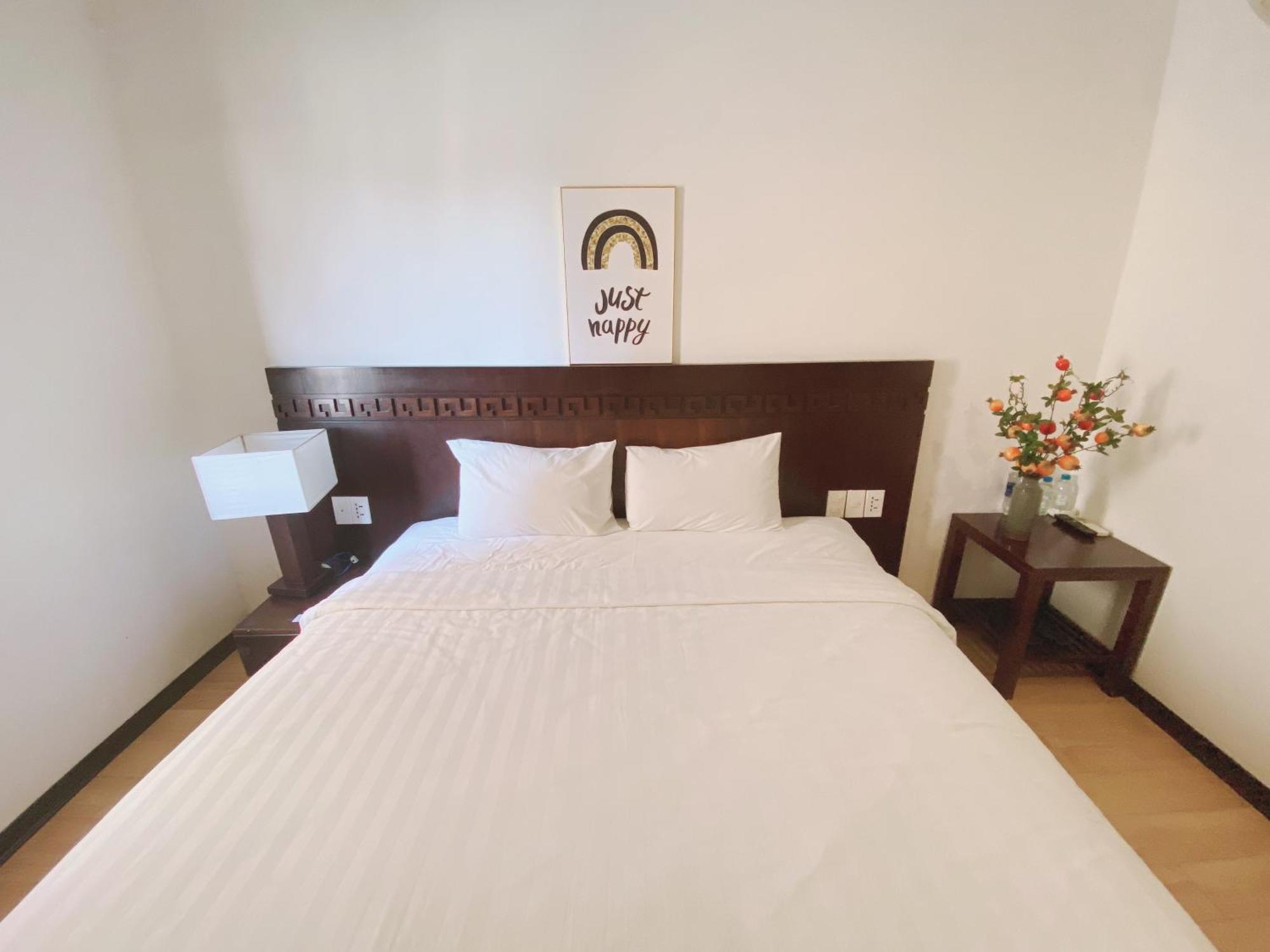 Khách sạn Zenta Sea View 2*