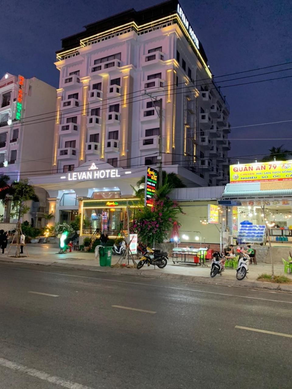 Hotel Levan 3*