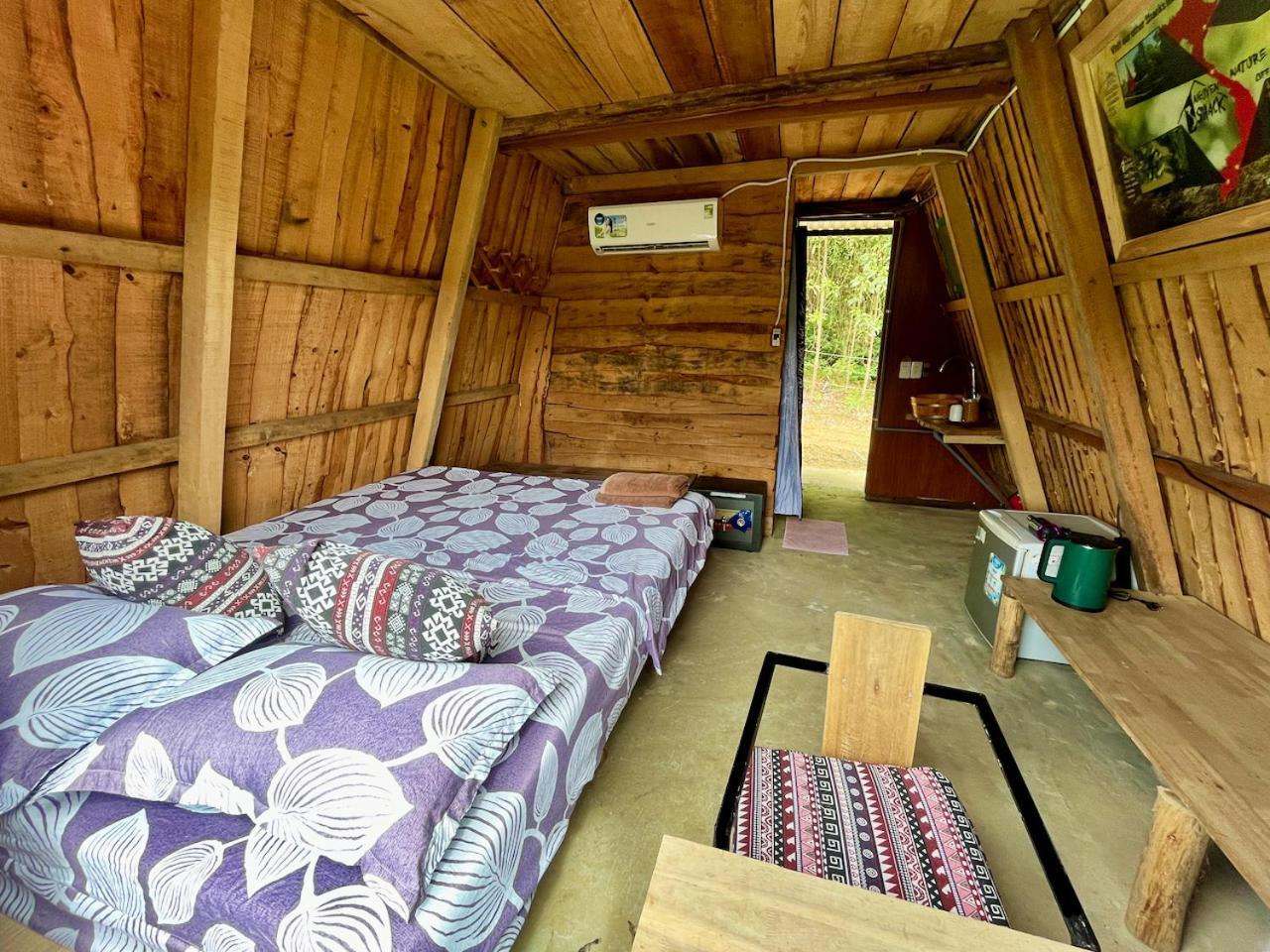Homestay Nguyen Shack Retreat *