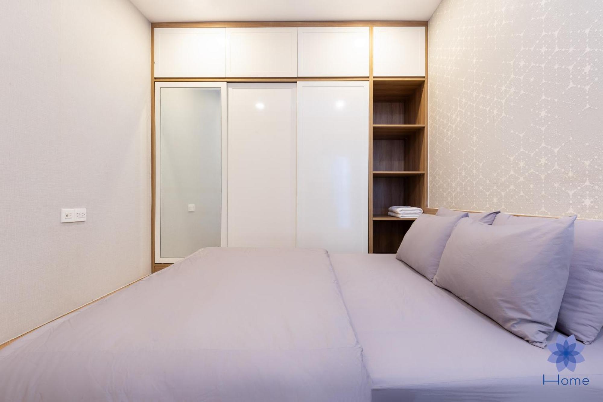 Apartment Home, Cosy&luxury - 5mins To Airport, Free Pool&gym, Airport Pick Up Service Ho-Chi-Minh-Stadt