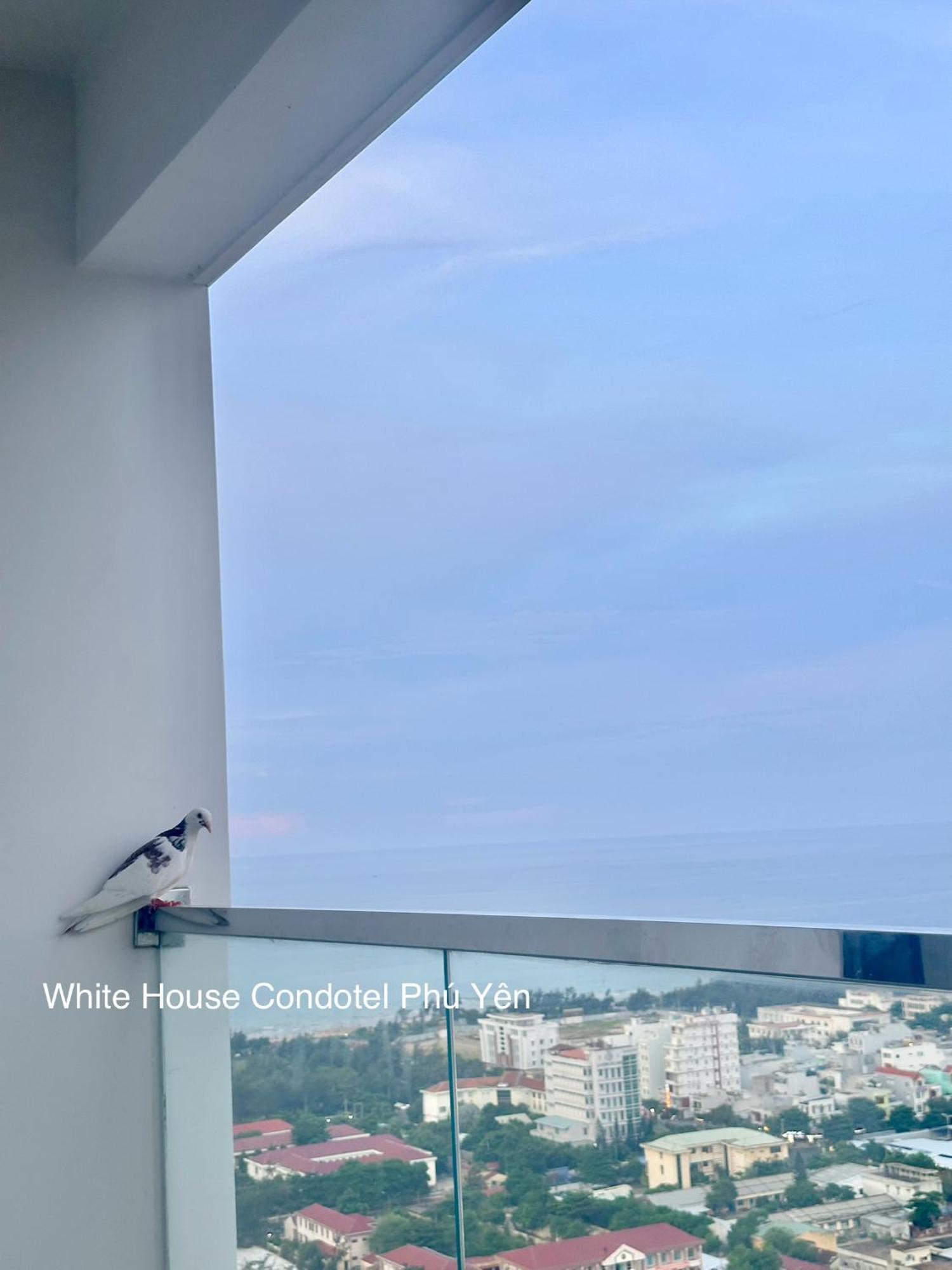 Khách sạn hẻo lánh White House Condotel Phú Yên Tuy Hoà