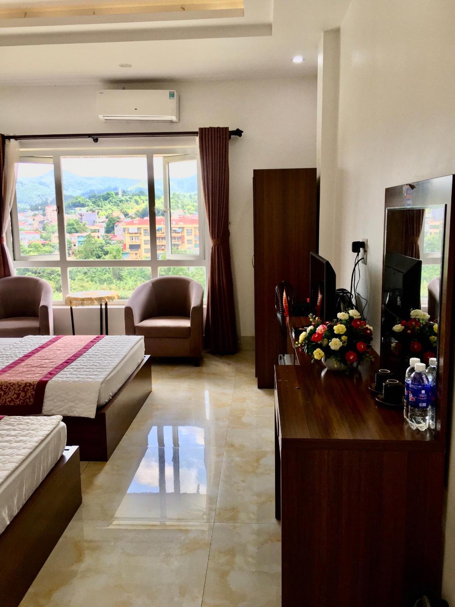 Bed & Breakfast Loop Tour Office & - Car - Motorbike - Easy Rider *