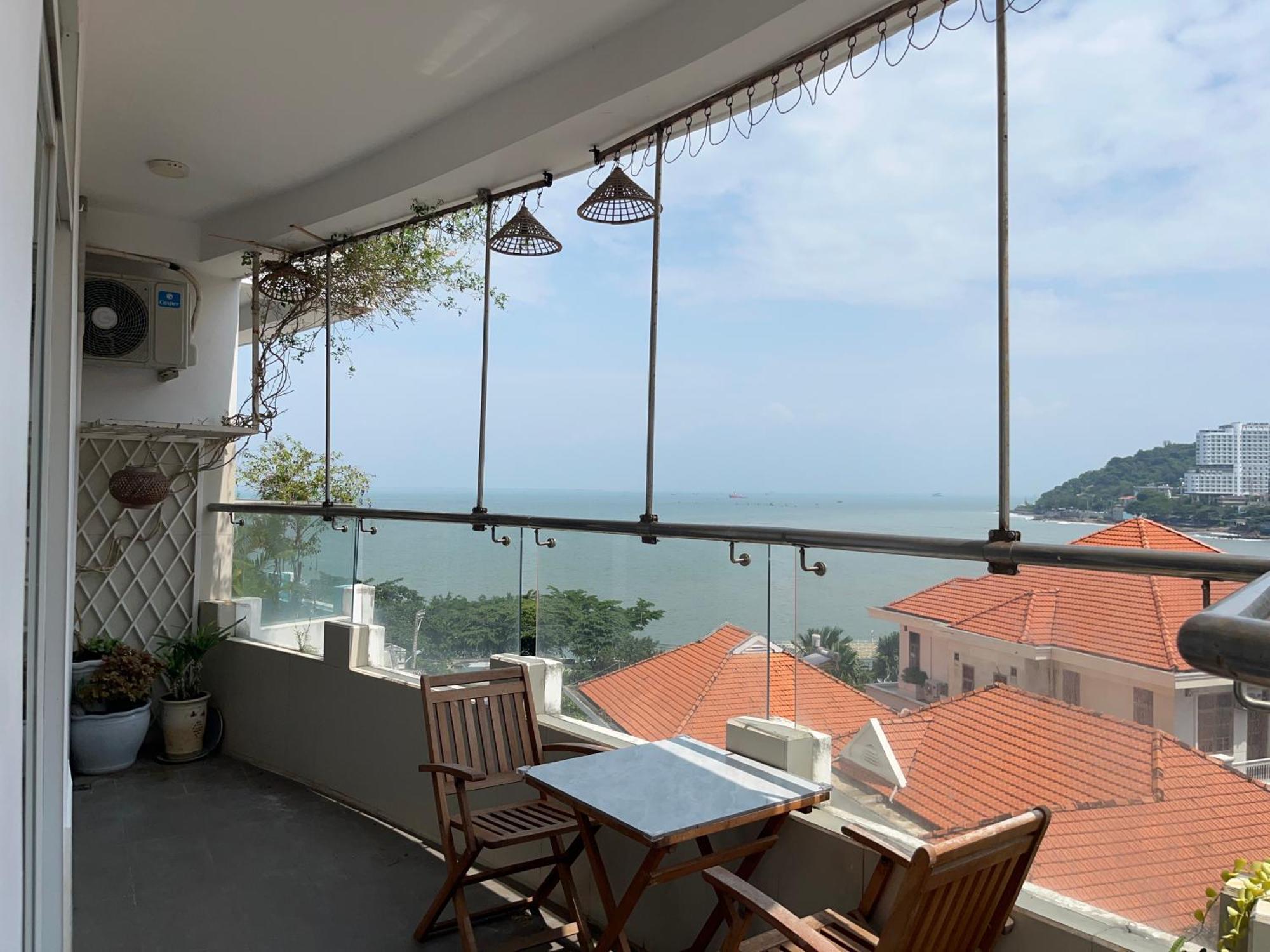 Thuy Tien Seaview - 0513