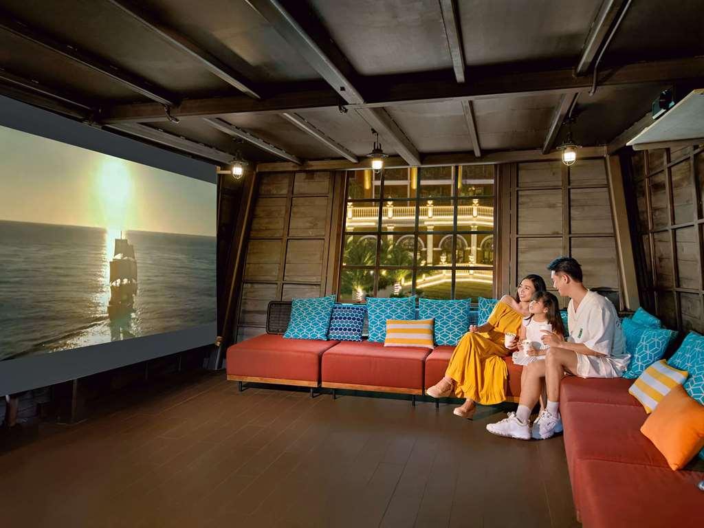 Moevenpick Resort