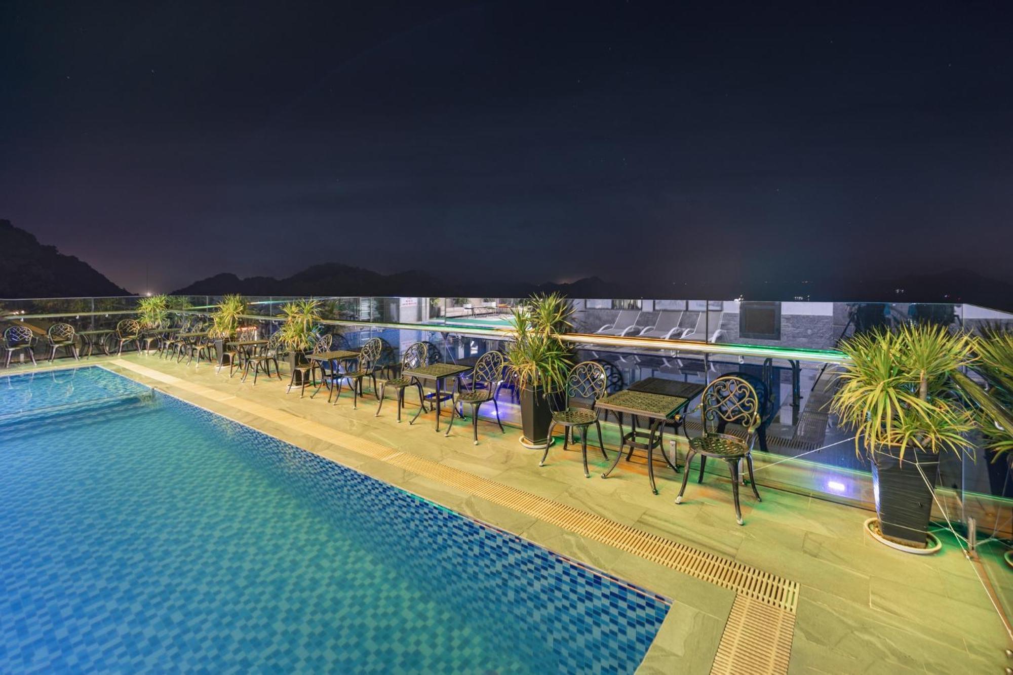 Cat Ba Paradise - Sky Bar & Massage Hotel Dong Khe Sau