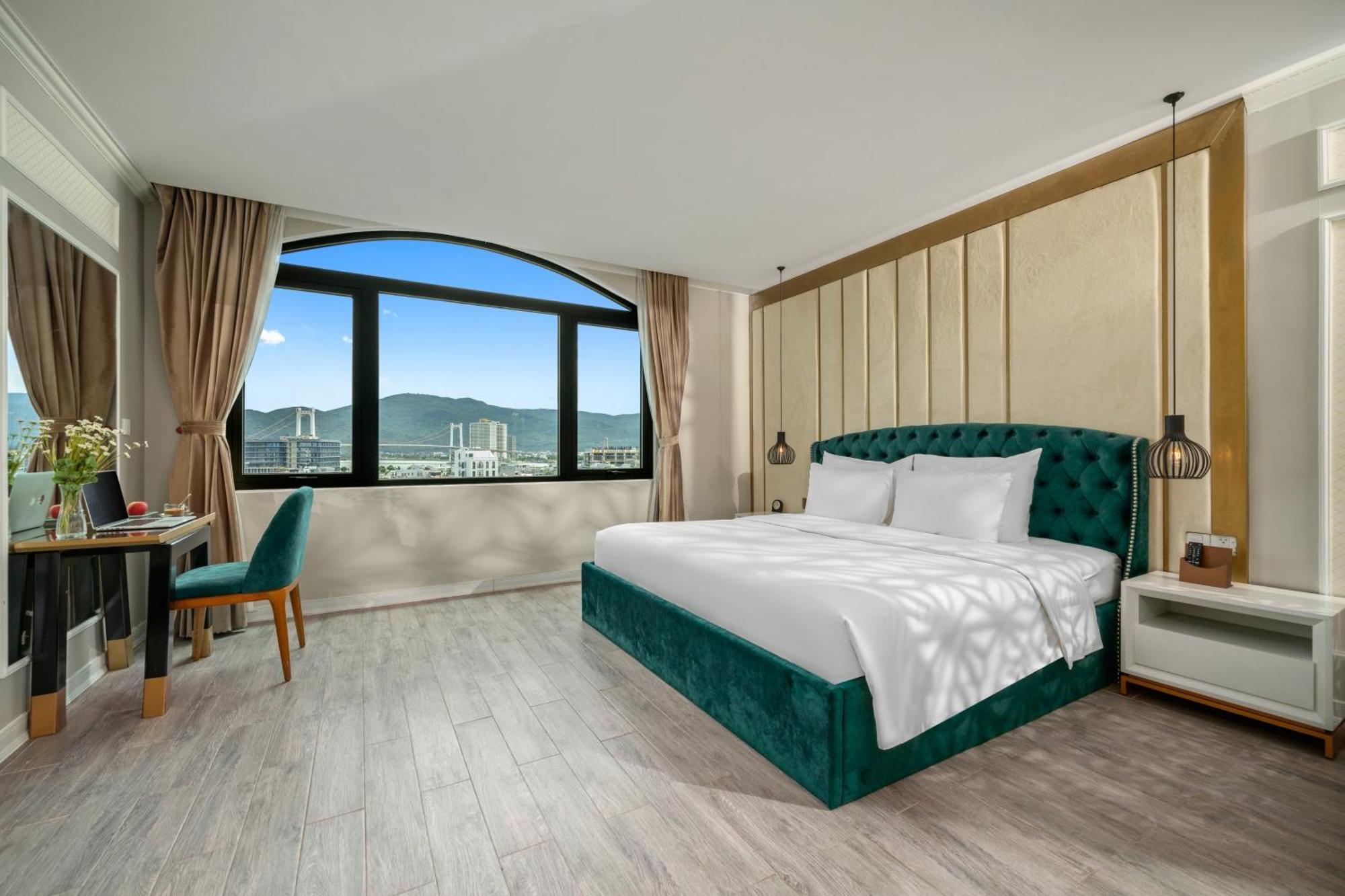 Lupin Boutique Hotel 3*
