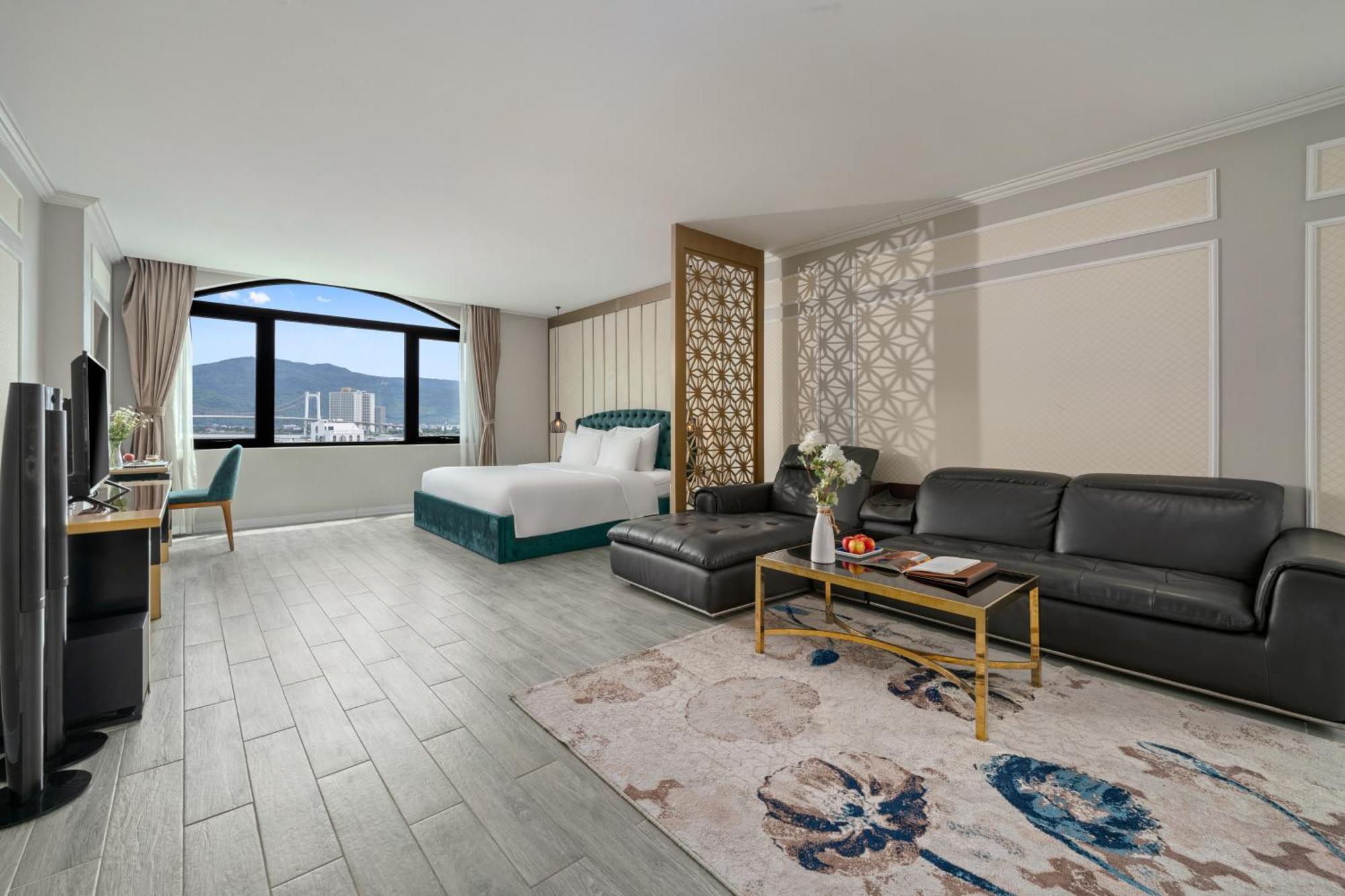 Lupin Boutique Hotel 3*