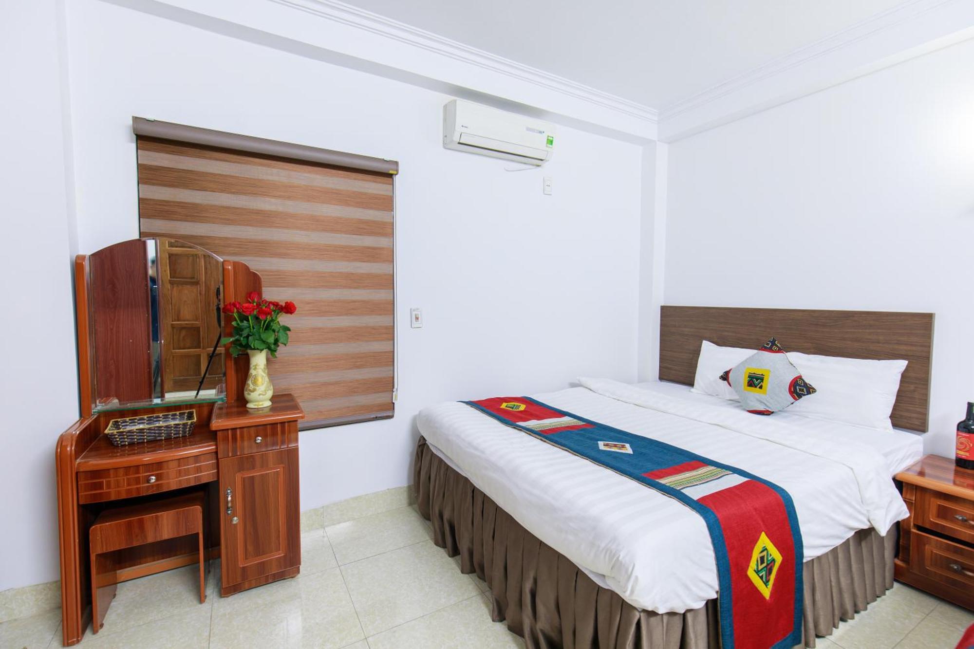 Khách sạn Happy 3*
