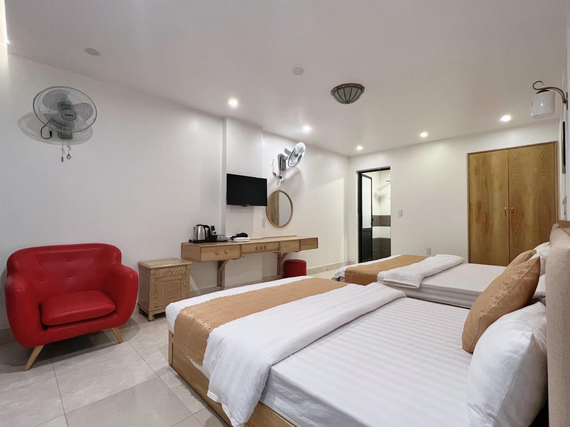 Cat Ba Glow Hotel *