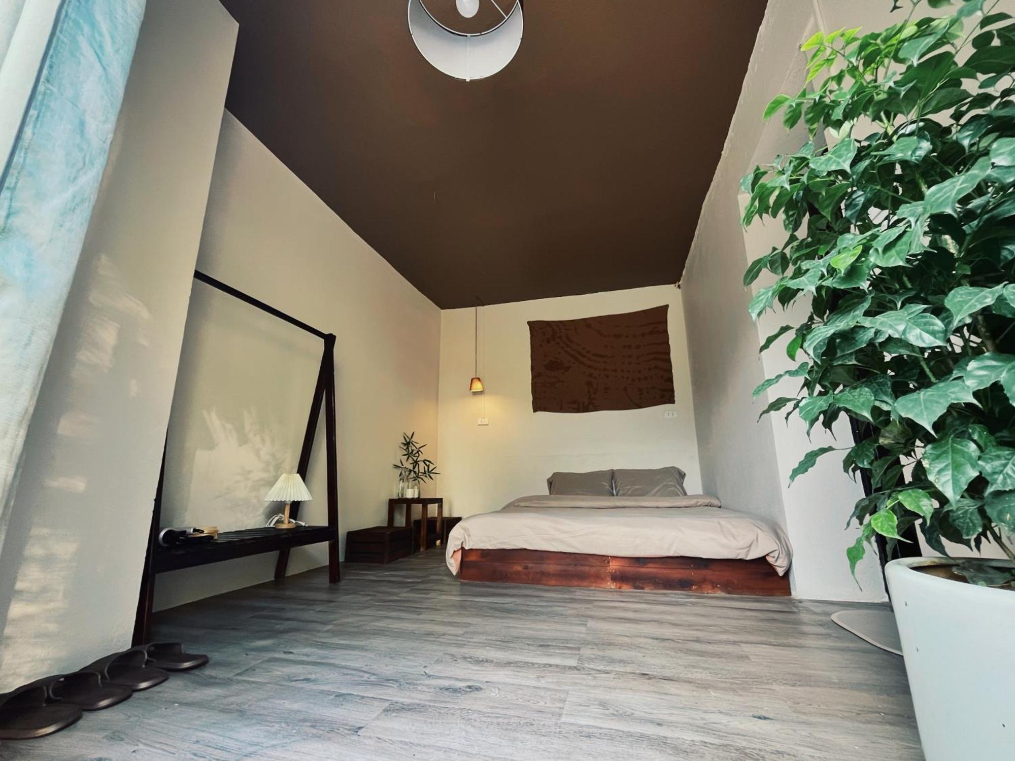 Whisper And Hidden Bar Sapa