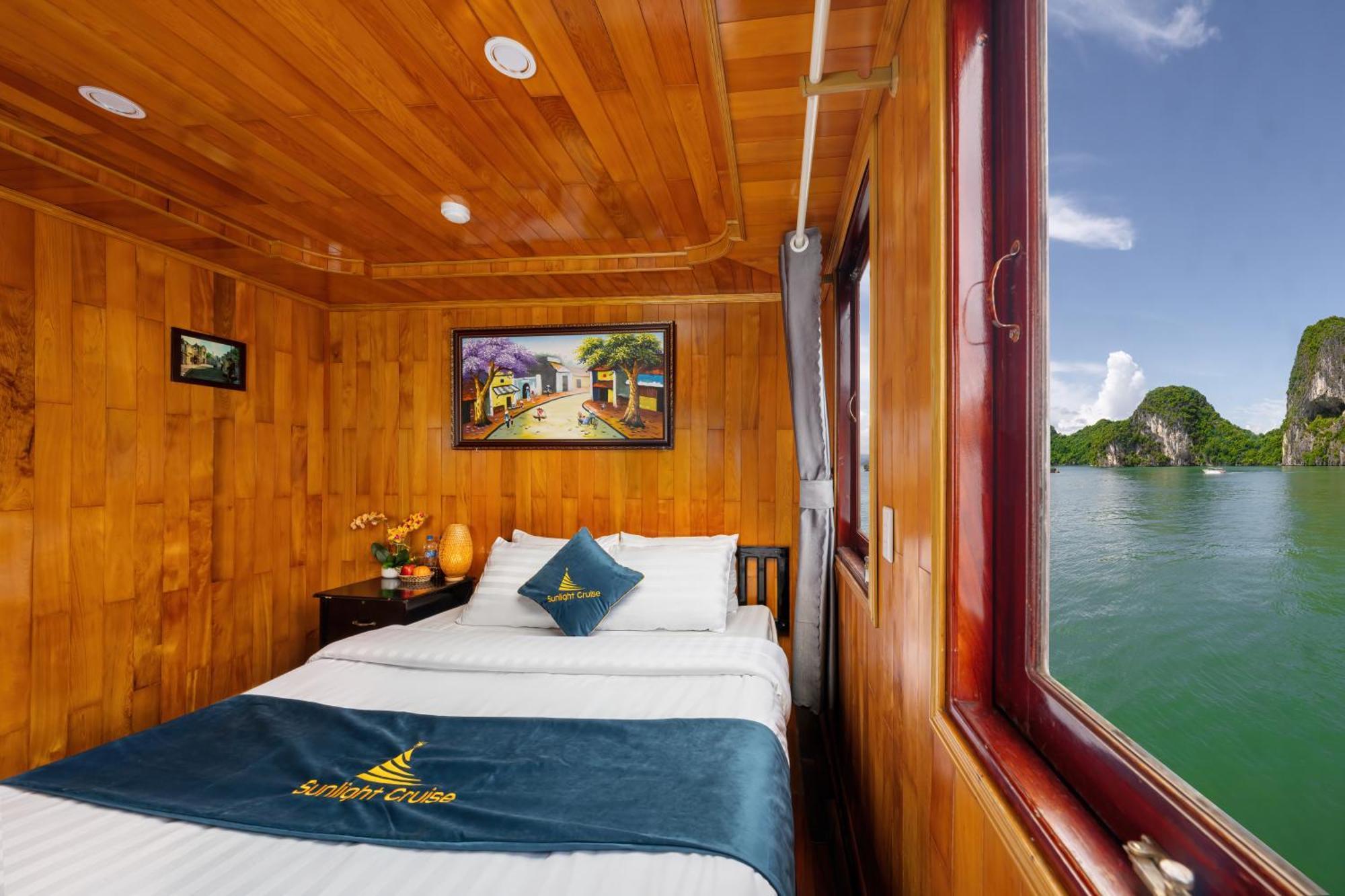 Botel Sunlight Boutique Cruise 69 Chan Chau