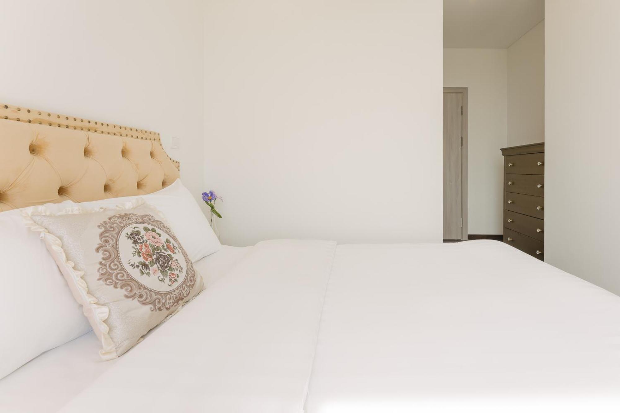 Rosee House - Masteri West Heights ,vinhomes Smart