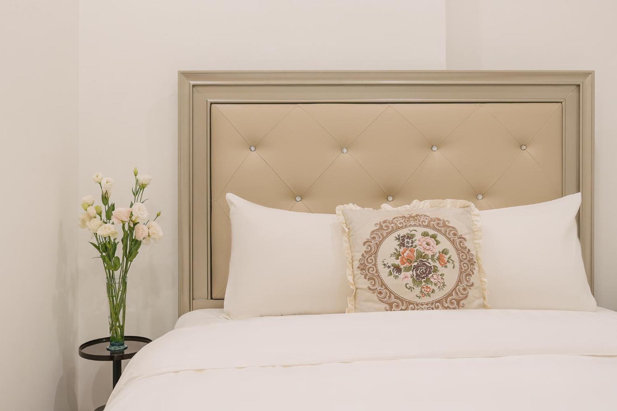 Apartment Rosee House - Masteri West Heights ,vinhomes Smart Nam Tu Liem
