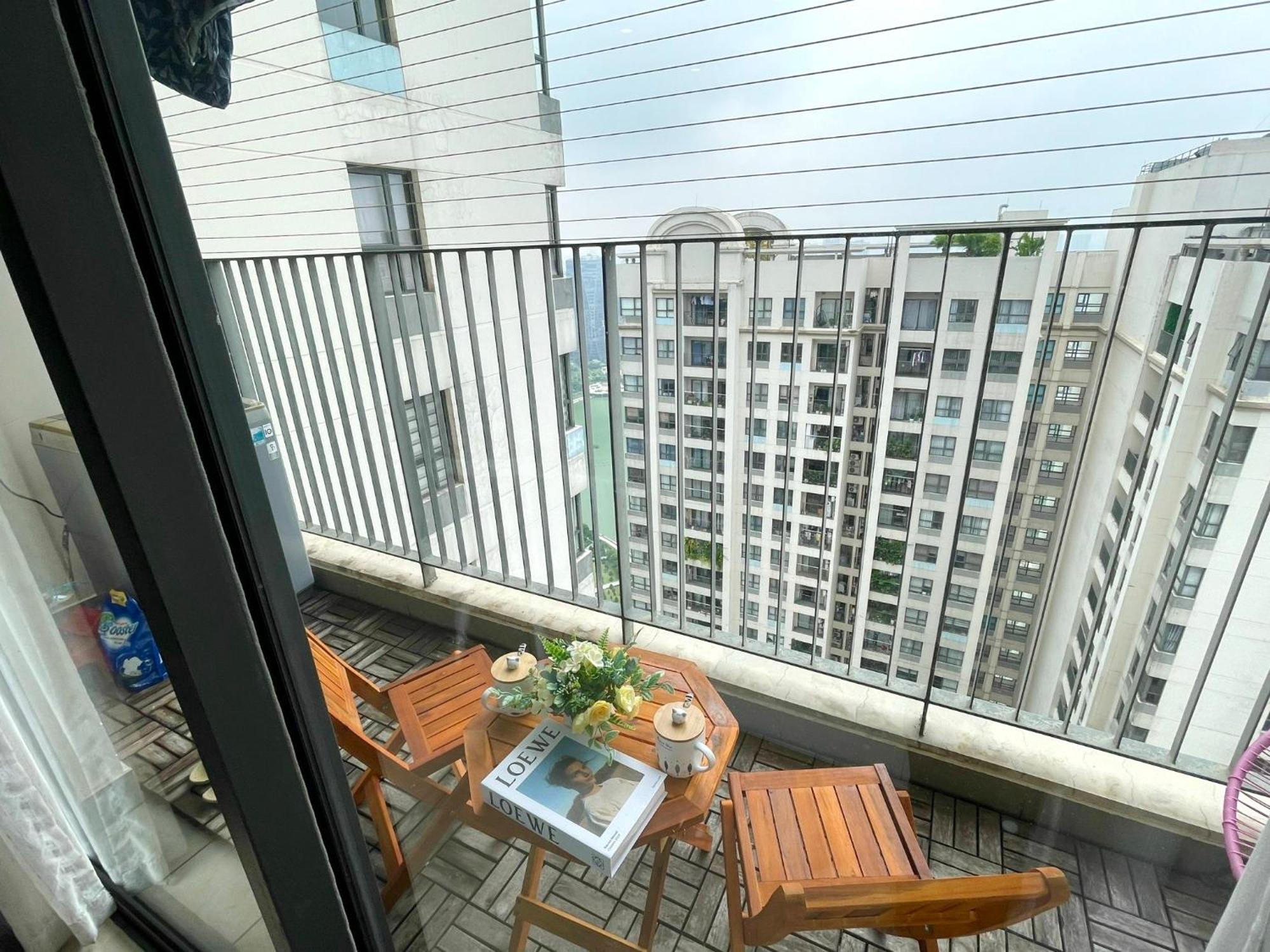 Apartment Vinhomes D'capitale - Luna's House *