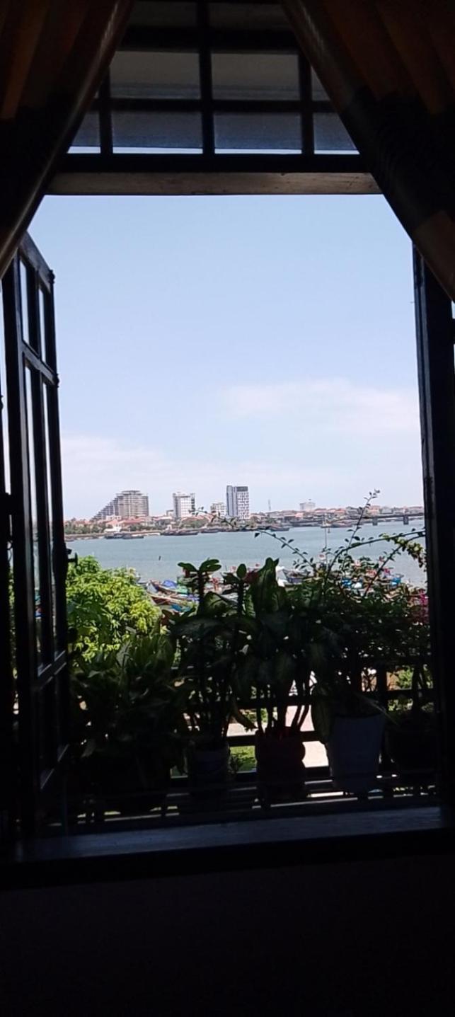 Nha Nghi Hang Nga