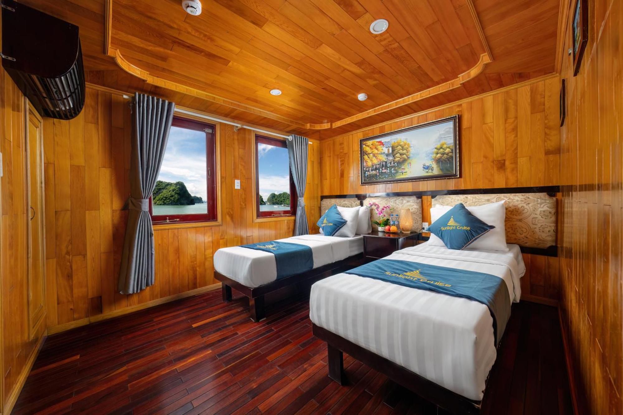 Sunlight Boutique Cruise 69 Botel Chan Chau