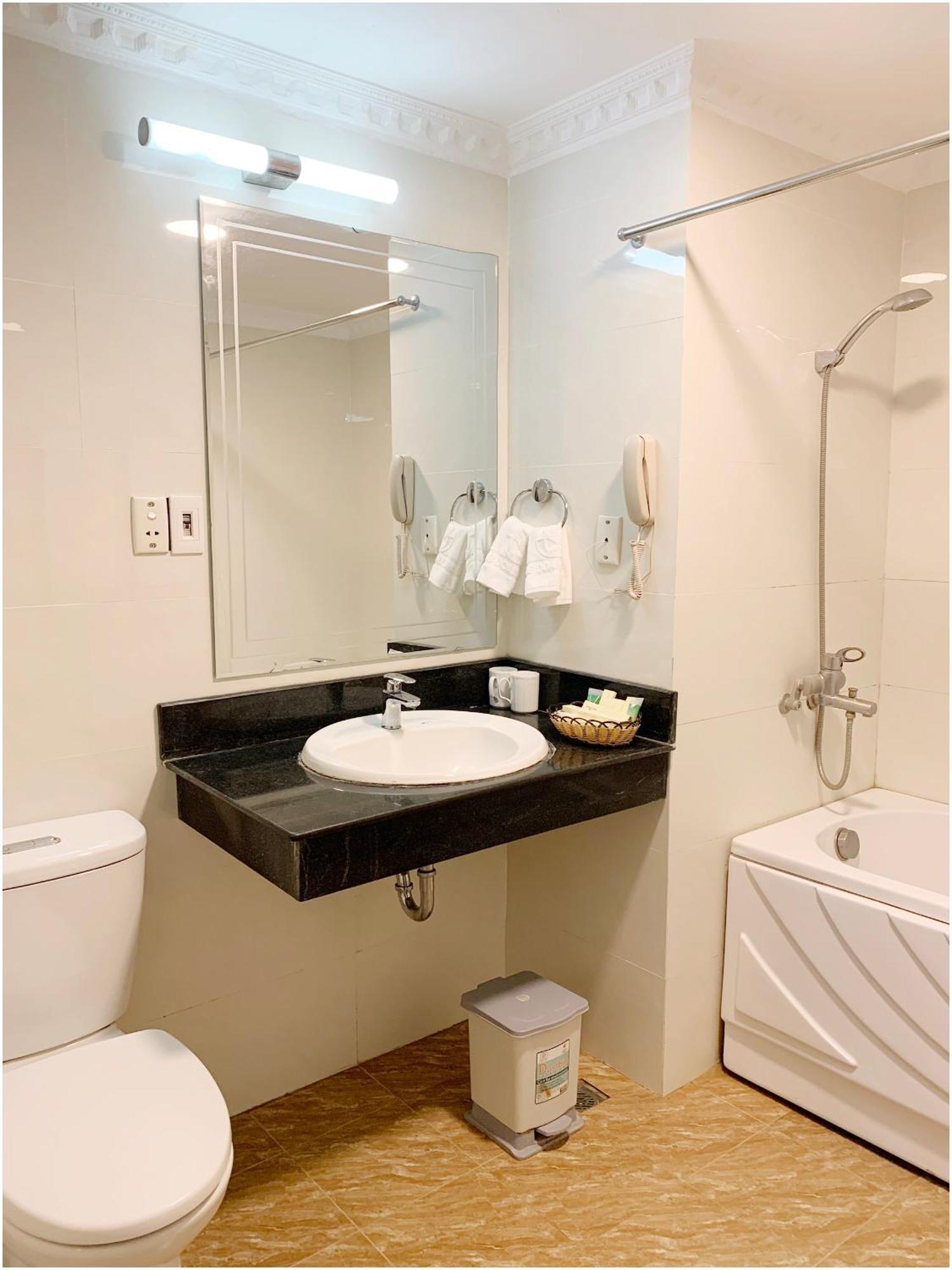 Hotel Cong Doan Viet Nam 3*