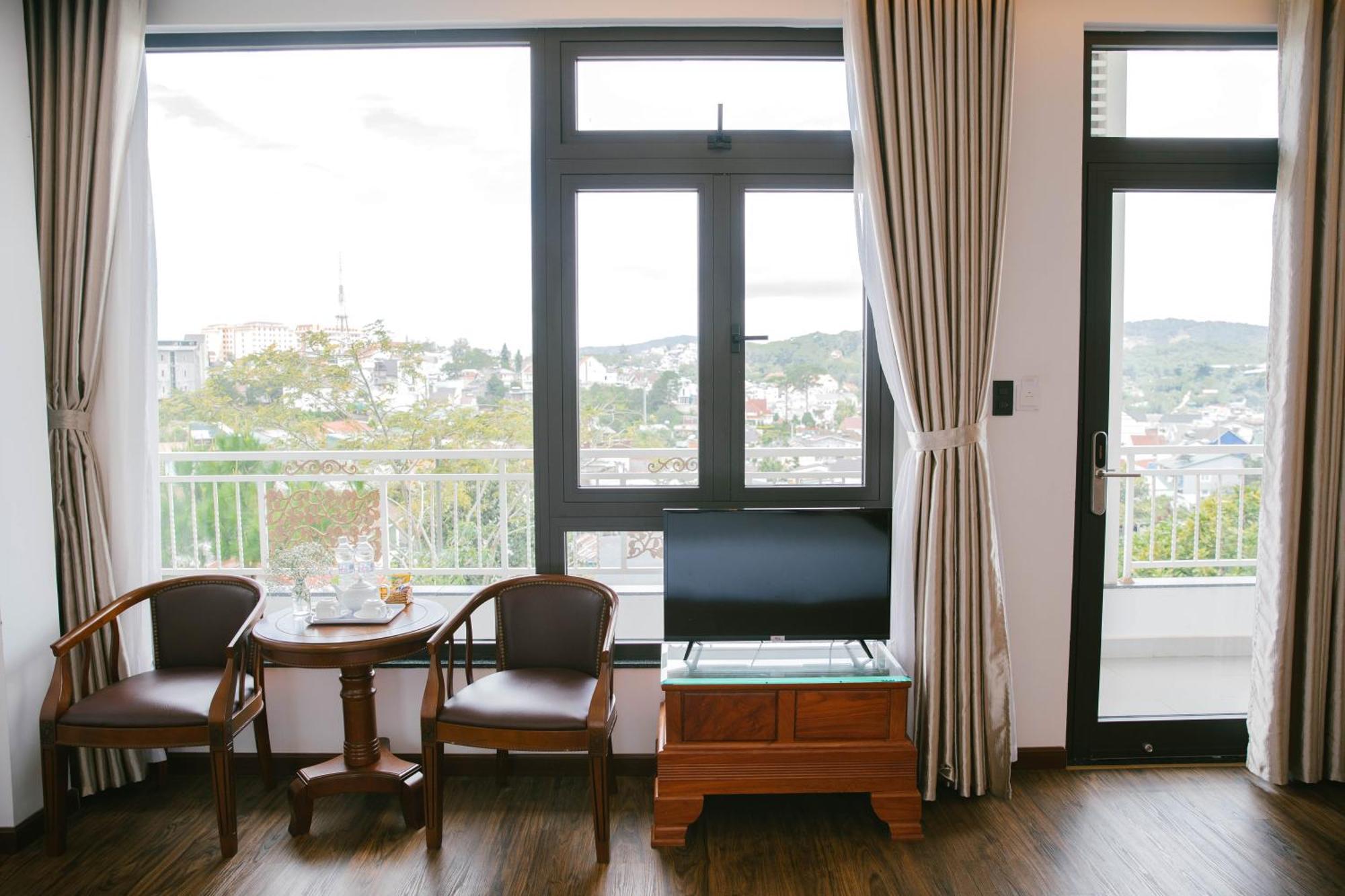 Hotel Nha Chuot - Đà Lạt
