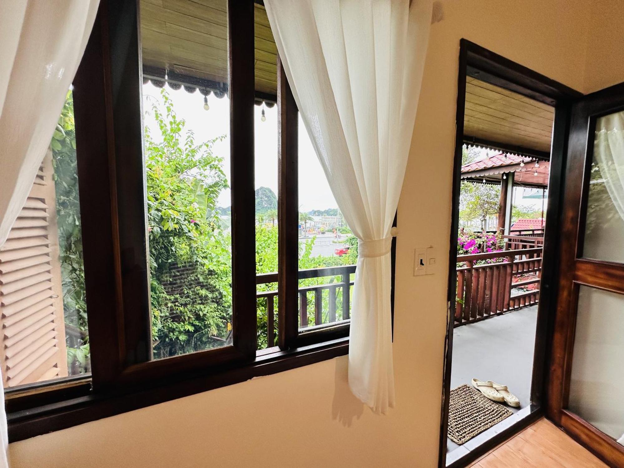 Guest house Kim An Homestay, Pizza - Cafe Ha Long