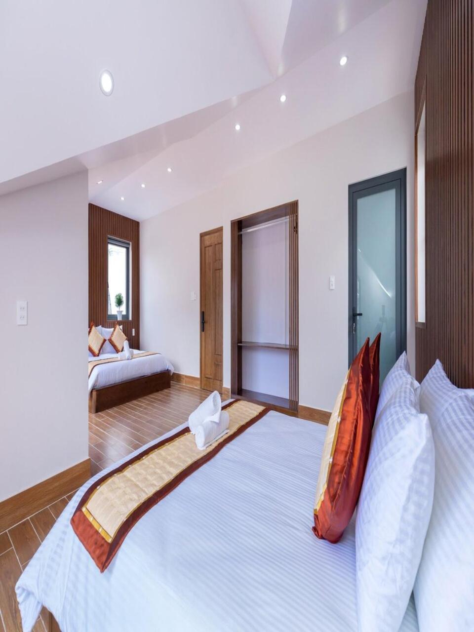 8 Phong Ngu - Noi That Sang Trong - Trung Tam Apartment