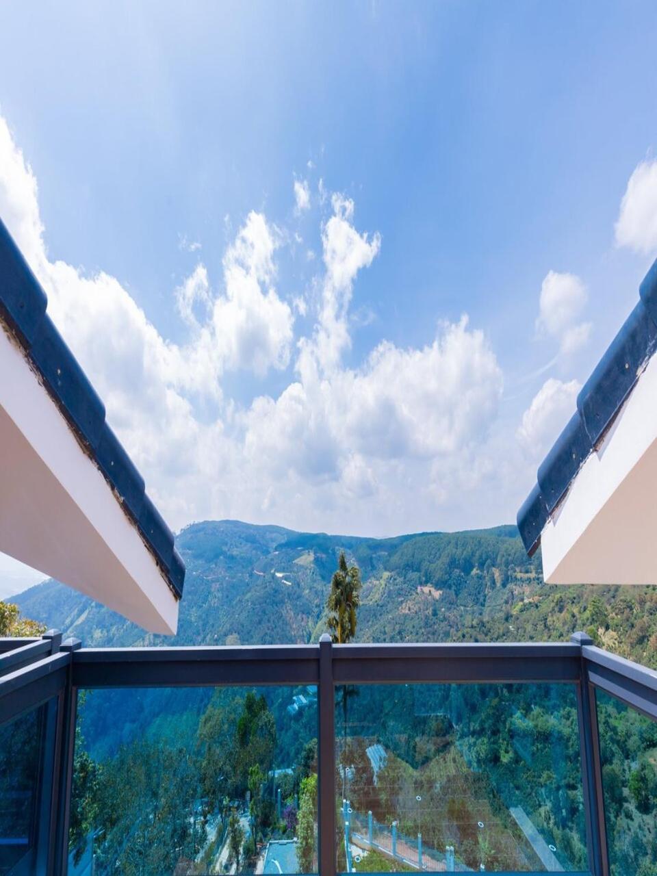 8 Phong Ngu - Noi That Sang Trong - Trung Tam Apartment