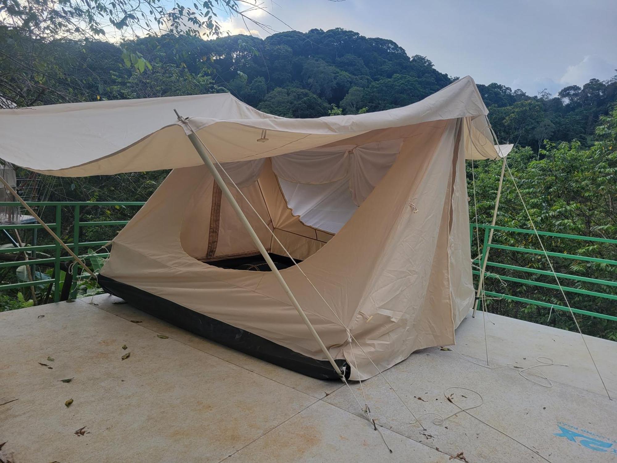 Luxury tent Leu Glamping Thac Pa Sy Kon Von Kla