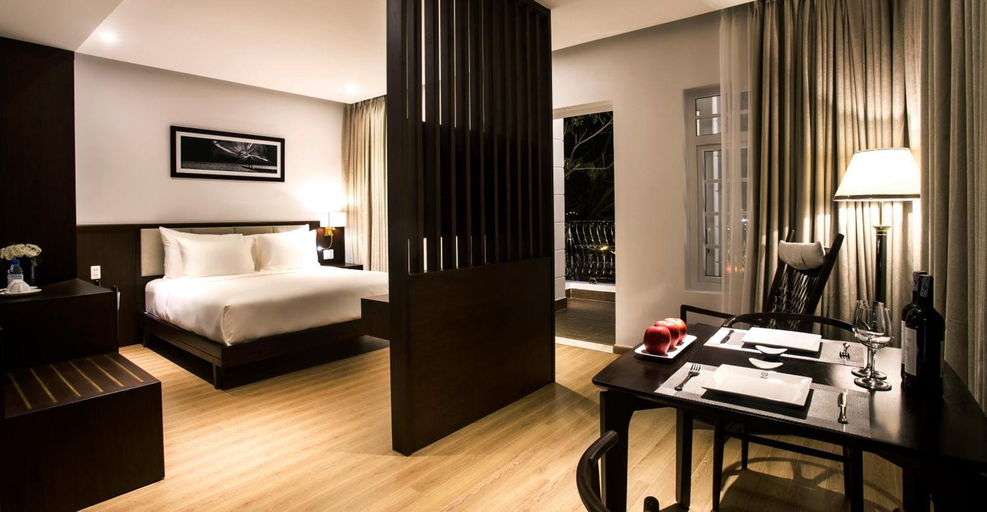 Di Lusso Boutique Riverside