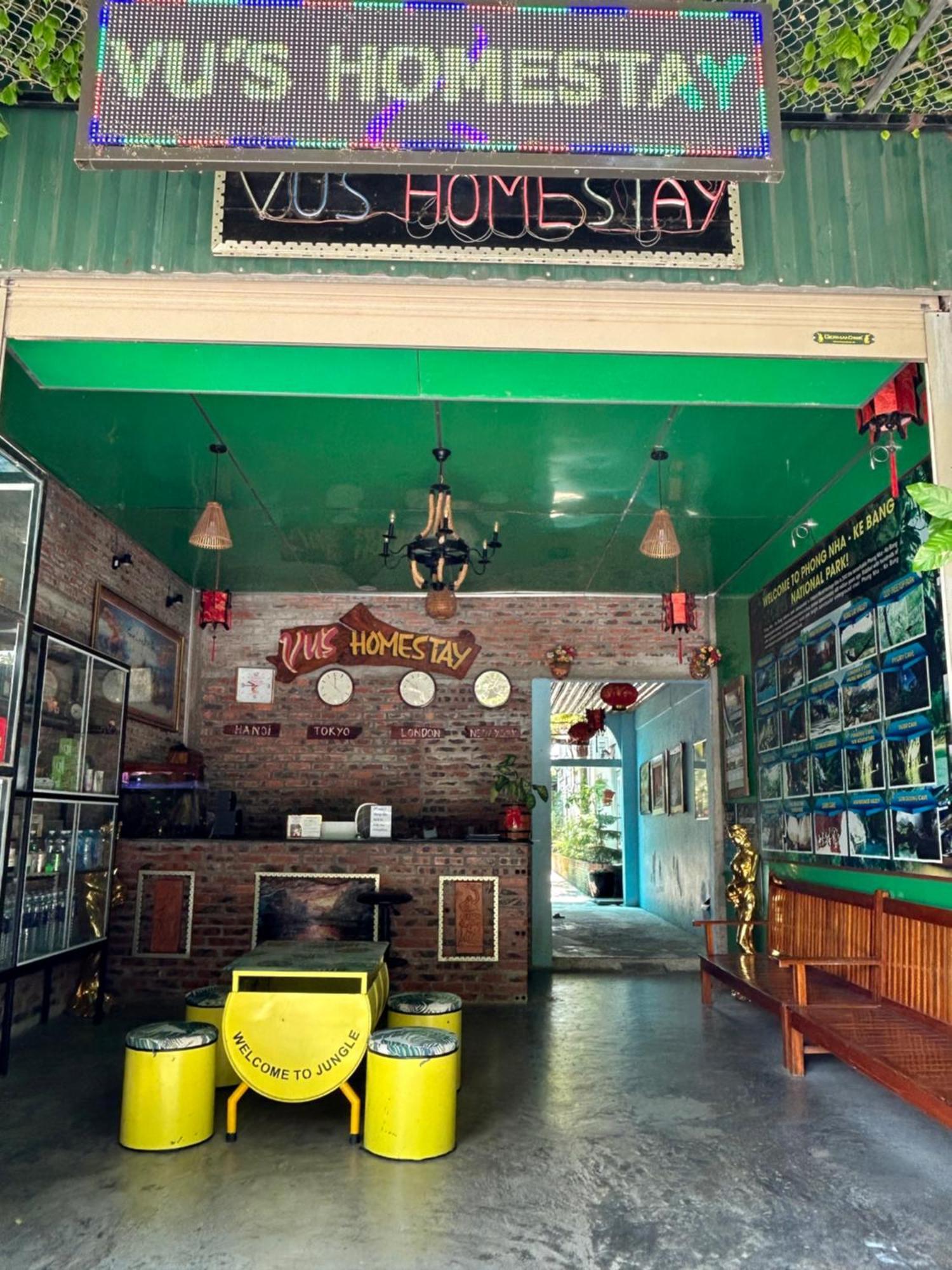 Vu's Hotel *