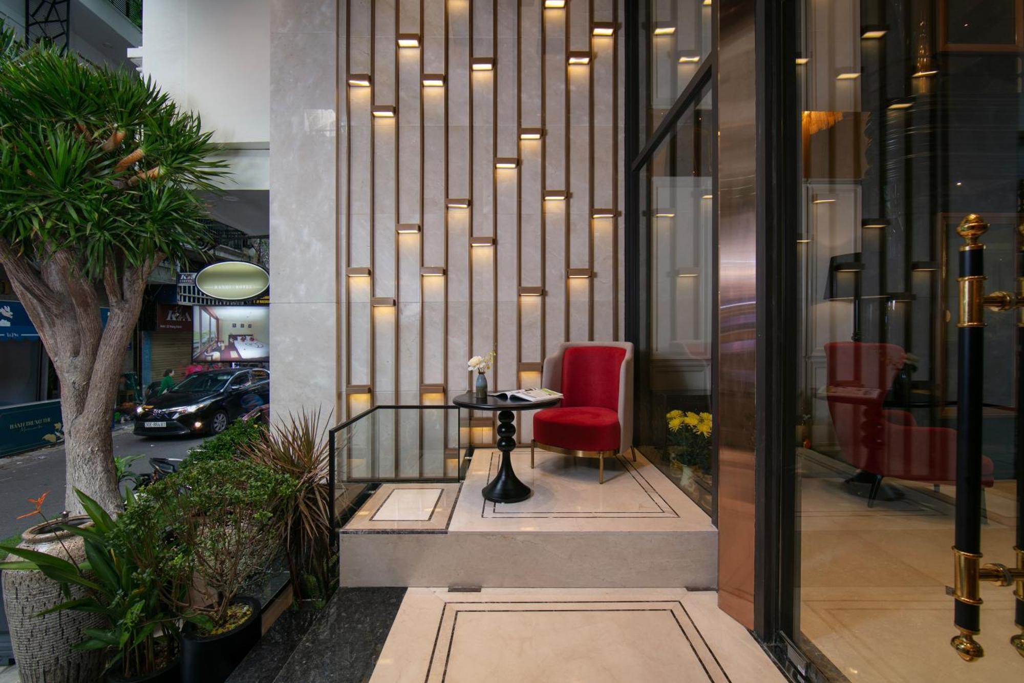 Le Premier & Rooftop Bar Hà Nội