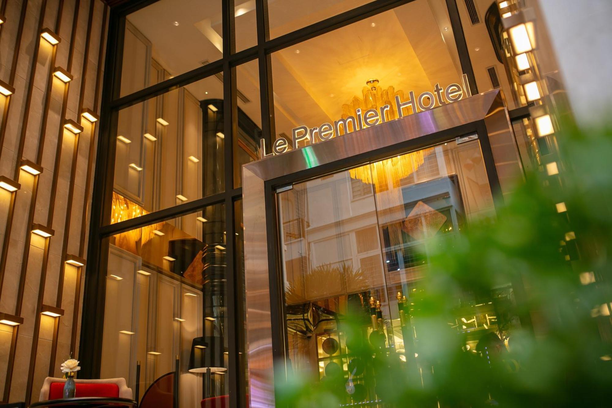 Le Premier & Rooftop Bar 4* Hà Nội