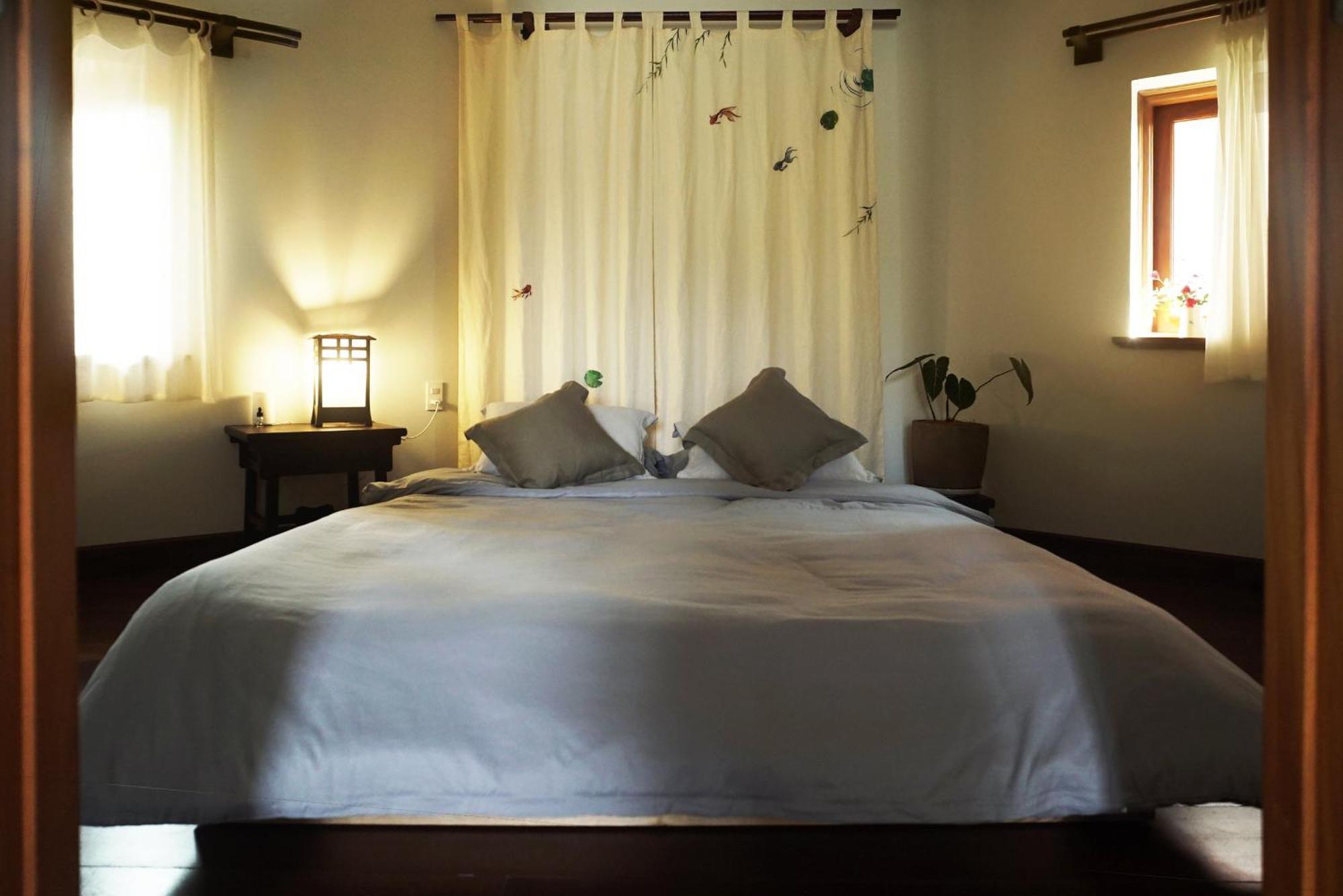 Emai Valley Hotel *