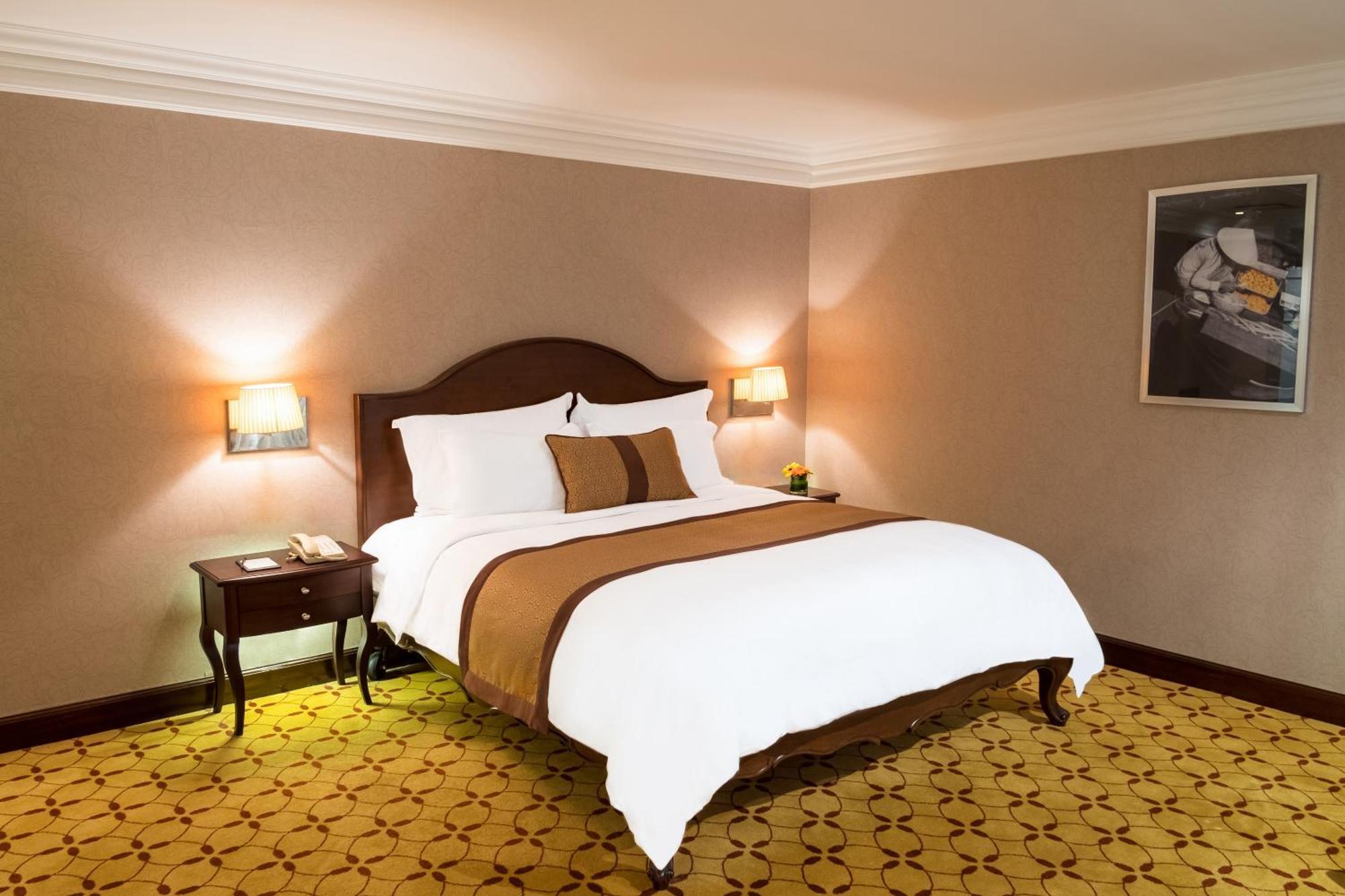Khách sạn Eastin Grand Saigon 5*