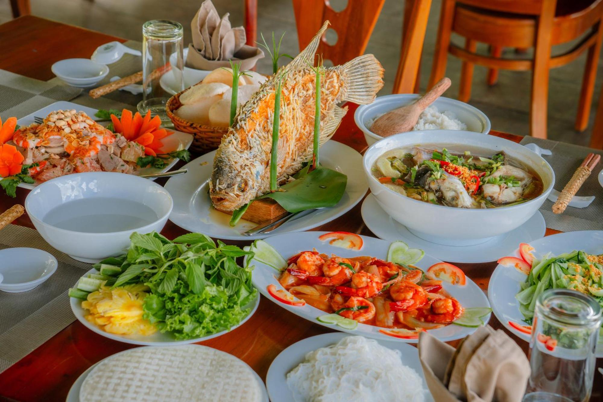 Mekong Lodge *