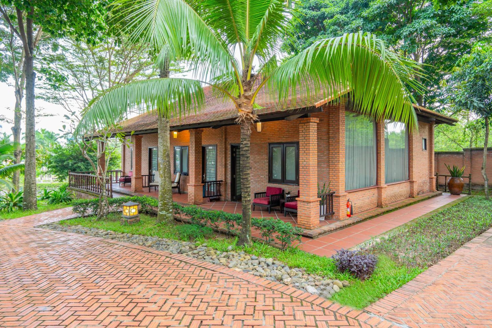 Mekong Long Thanh & Reststop Resort 3*