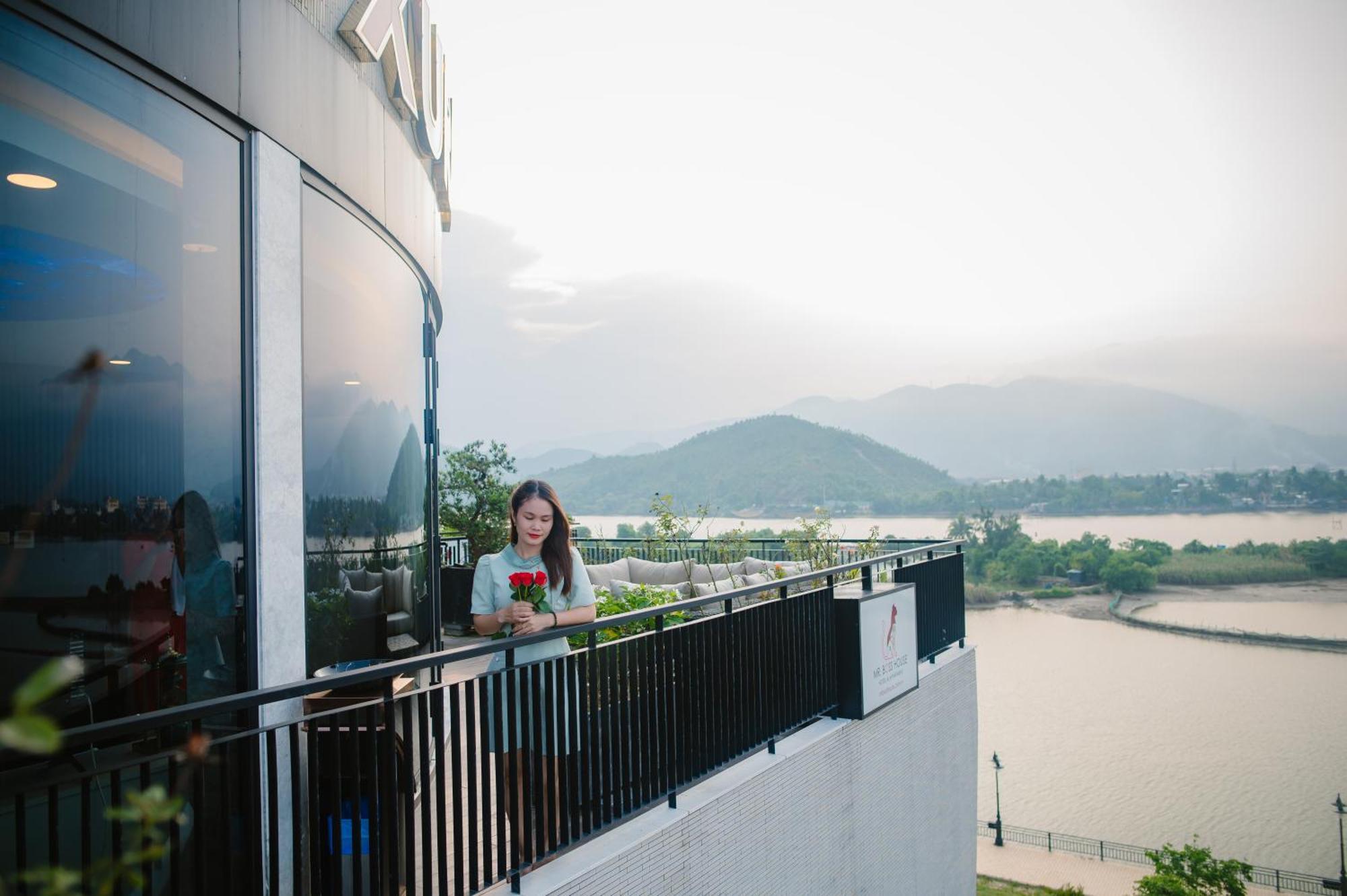 Khách sạn Cami Riverside 4*
