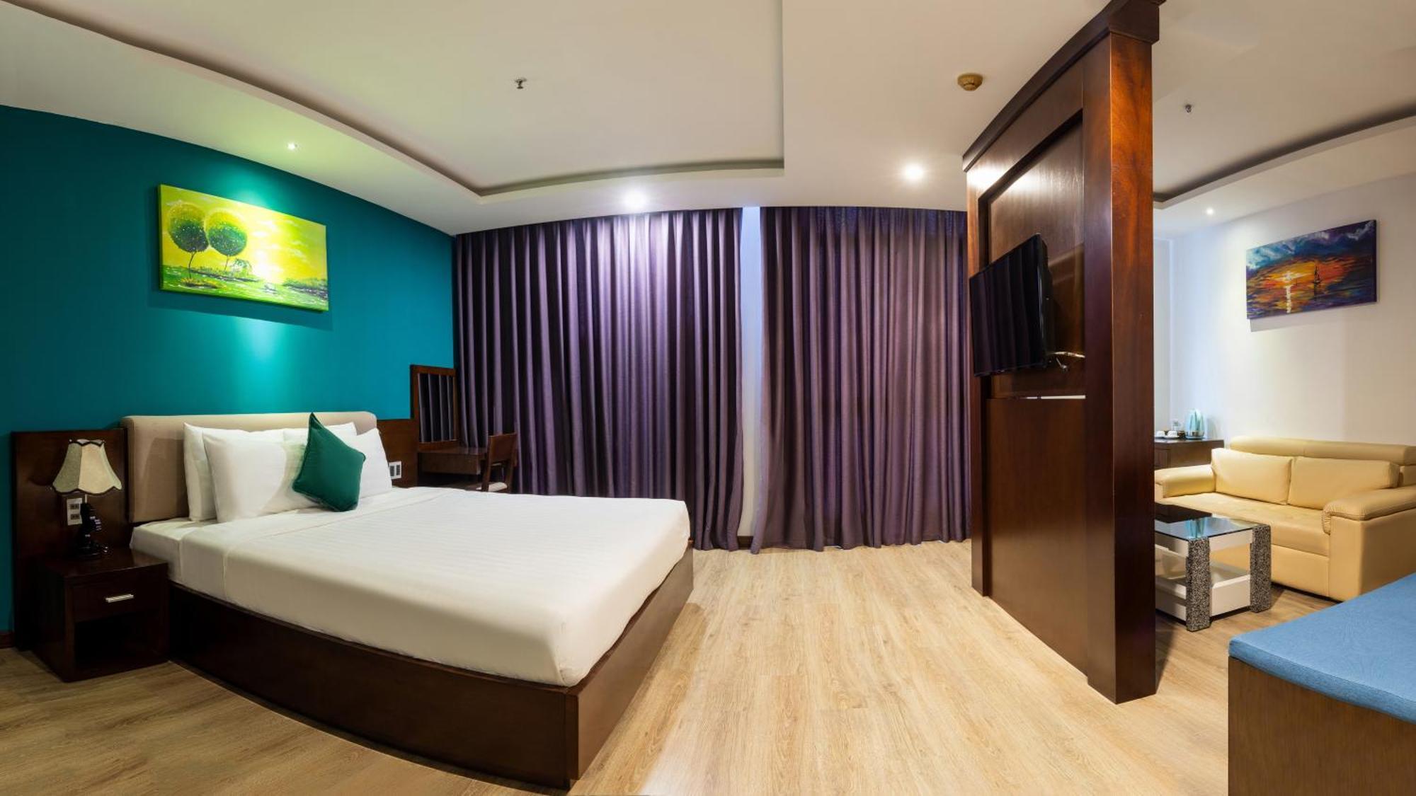 Golden Sun Hotel