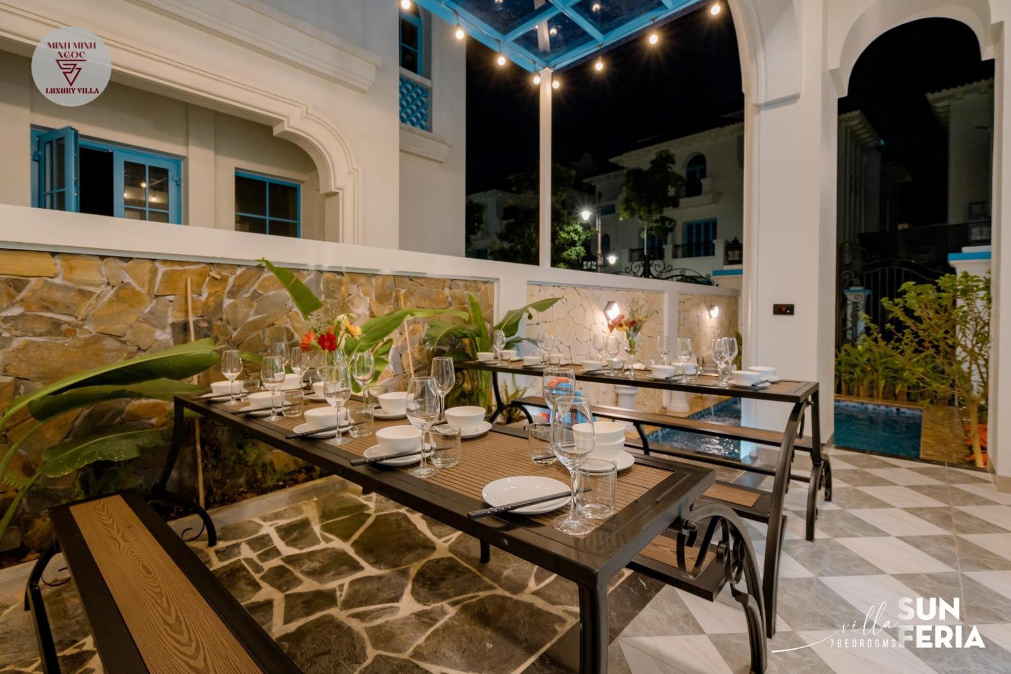 Sun 7 Bedroom & Pool Villa